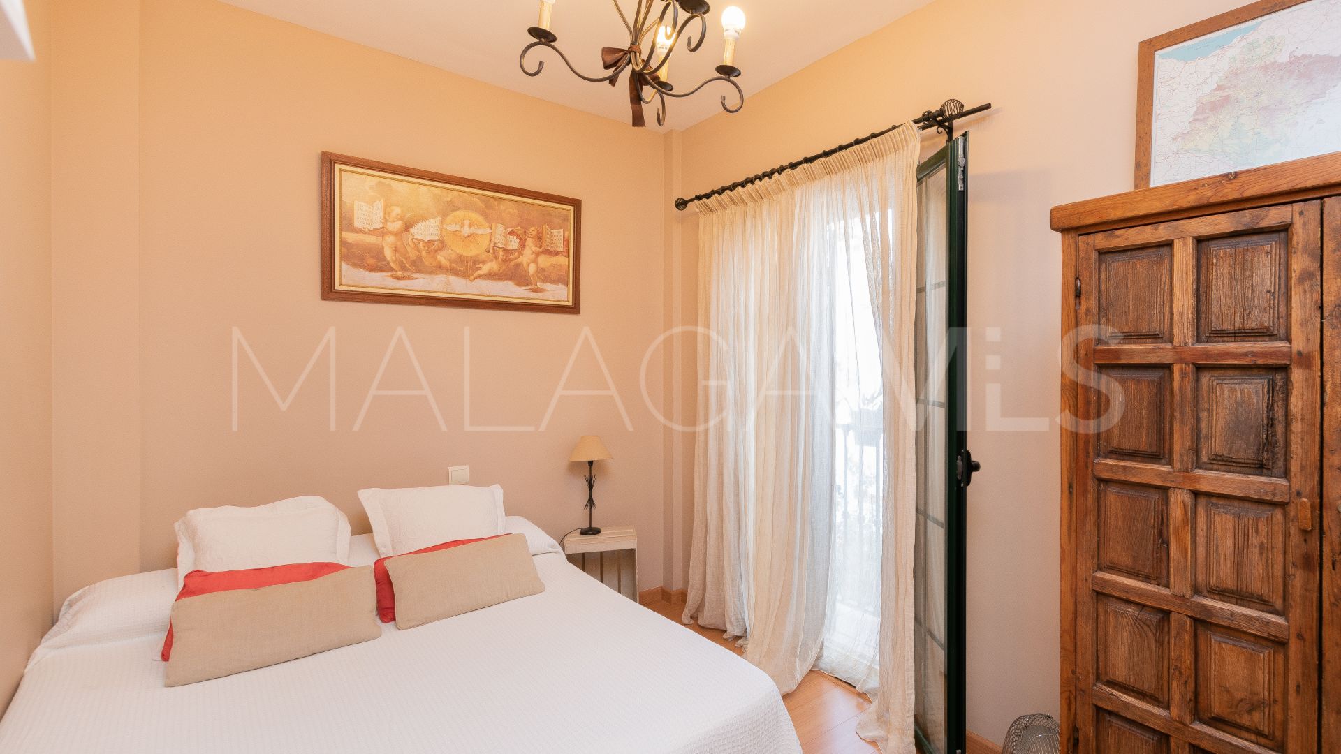 Town house with 4 bedrooms for sale in Estepona Old Town