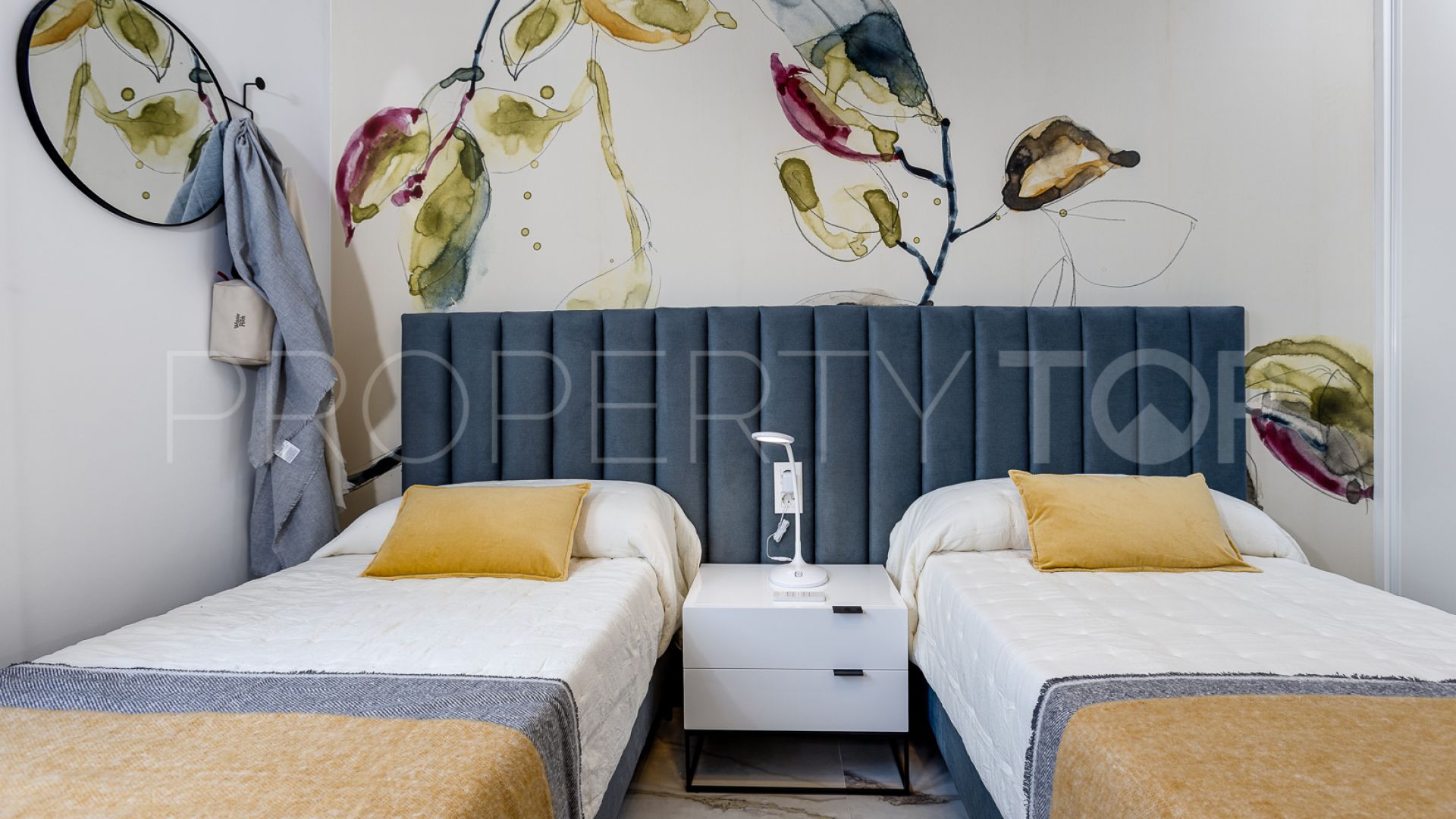 Apartamento de 2 dormitorios en venta en Playa Flamenca