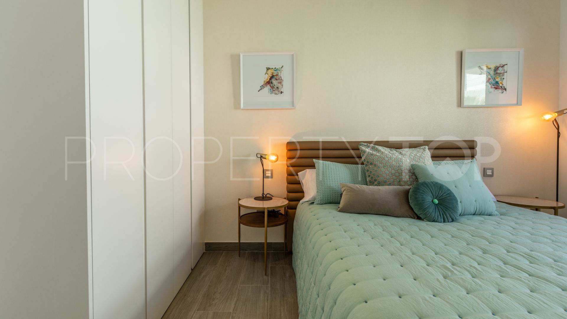 Comprar villa con 3 dormitorios en Finestrat