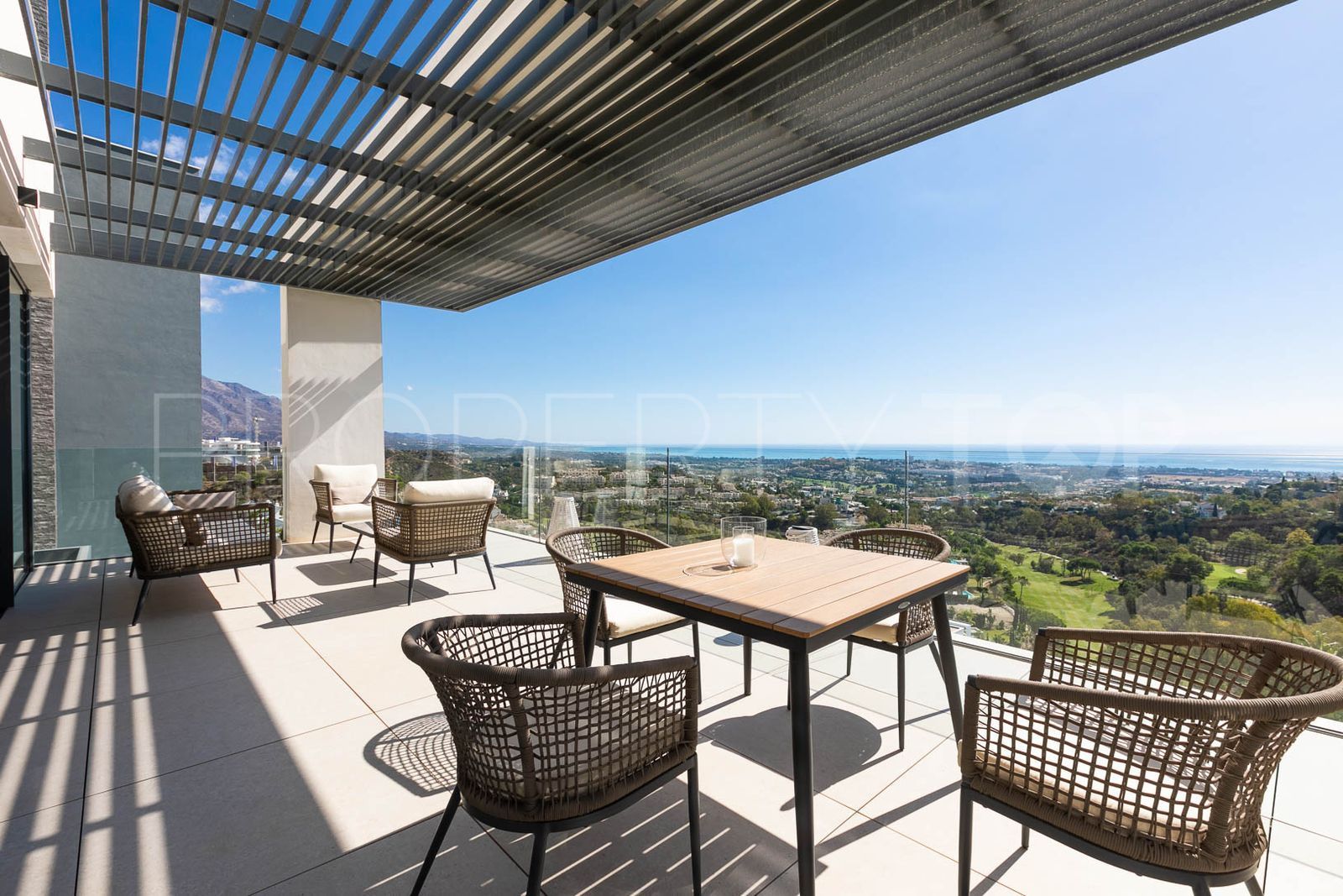 For sale penthouse in La Quinta