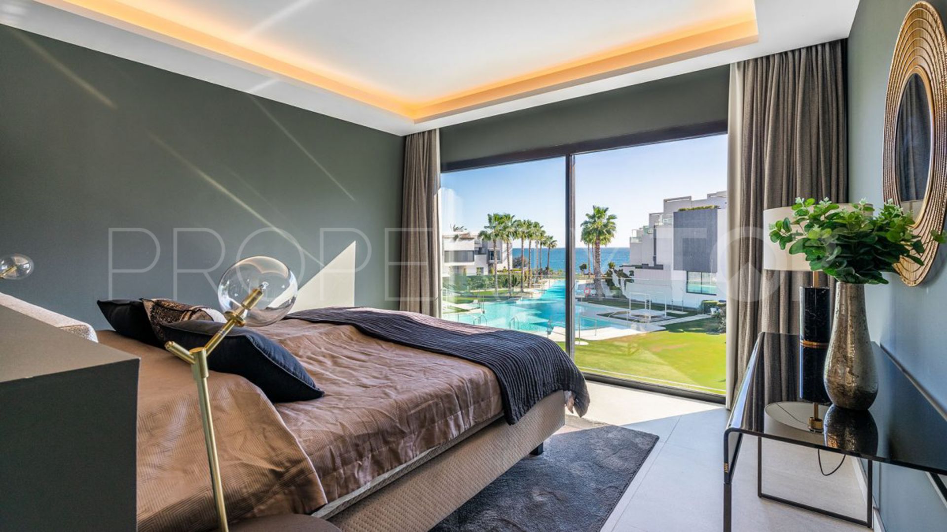 Adosado de 4 dormitorios a la venta en Guadalobon
