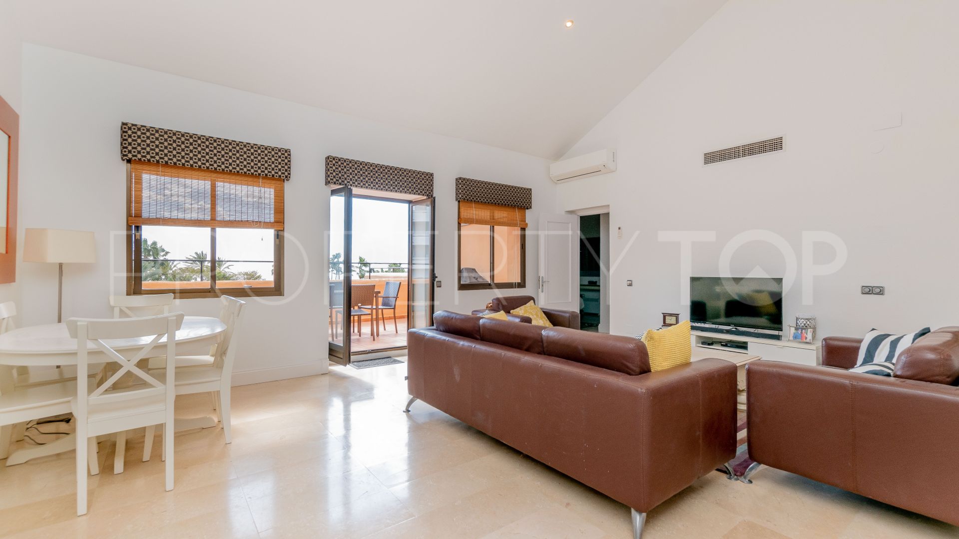 For sale 3 bedrooms duplex penthouse in Riviera Andaluza