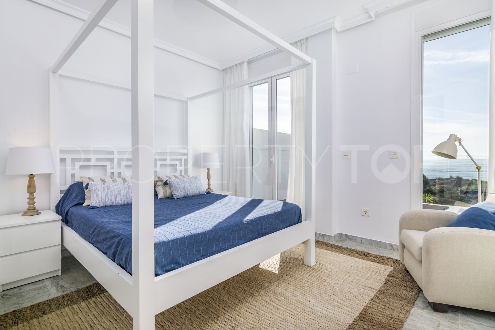Bahia de Marbella, adosado a la venta de 4 dormitorios