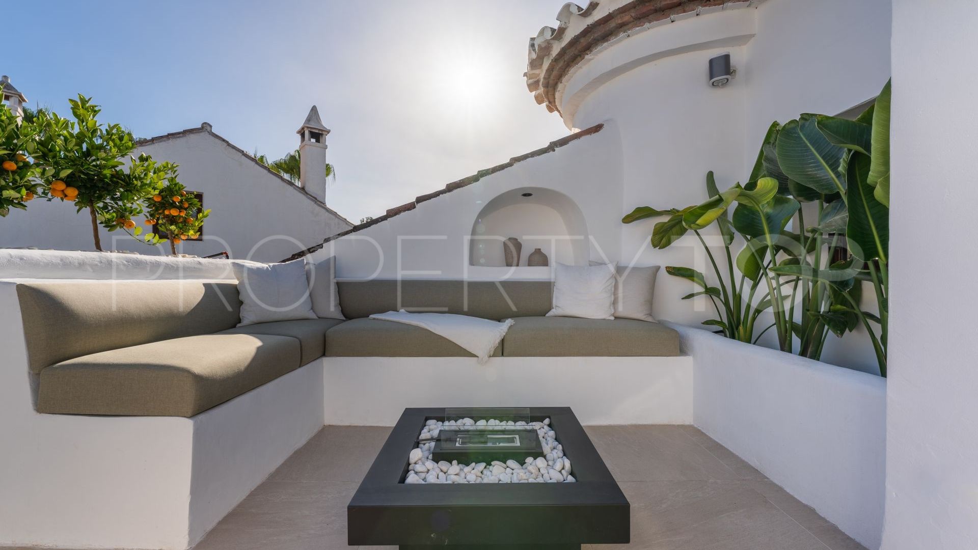 For sale duplex penthouse with 3 bedrooms in Montepiedra