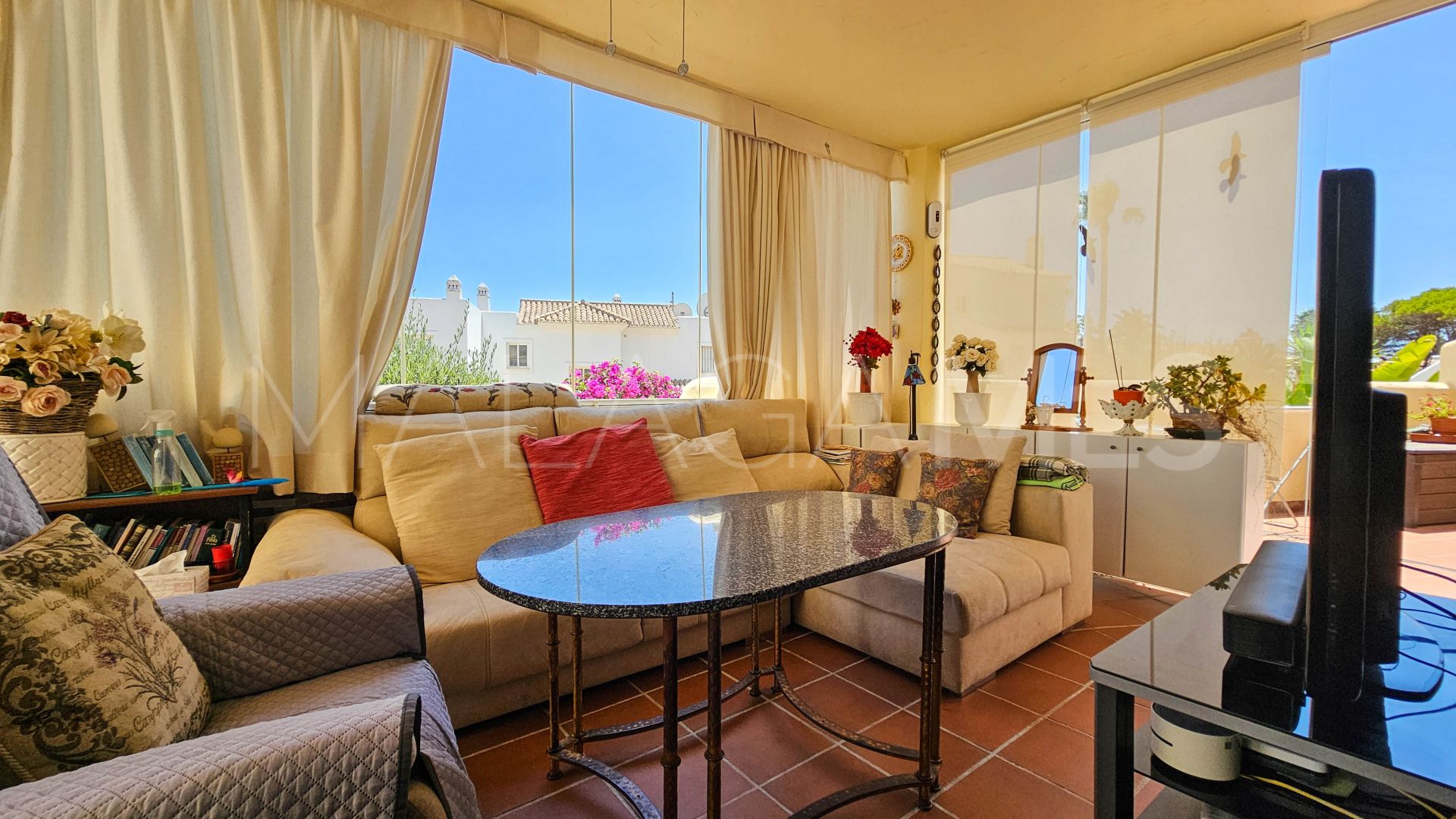 For sale ground floor apartment in Bahia de Casares with 2 bedrooms