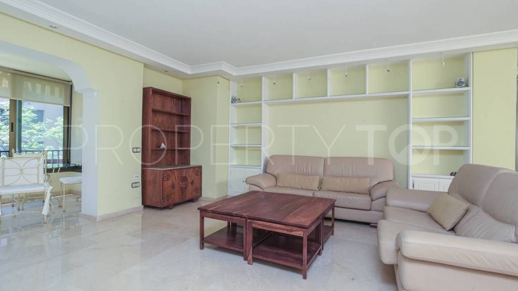 Marbella City 5 bedrooms apartment for sale