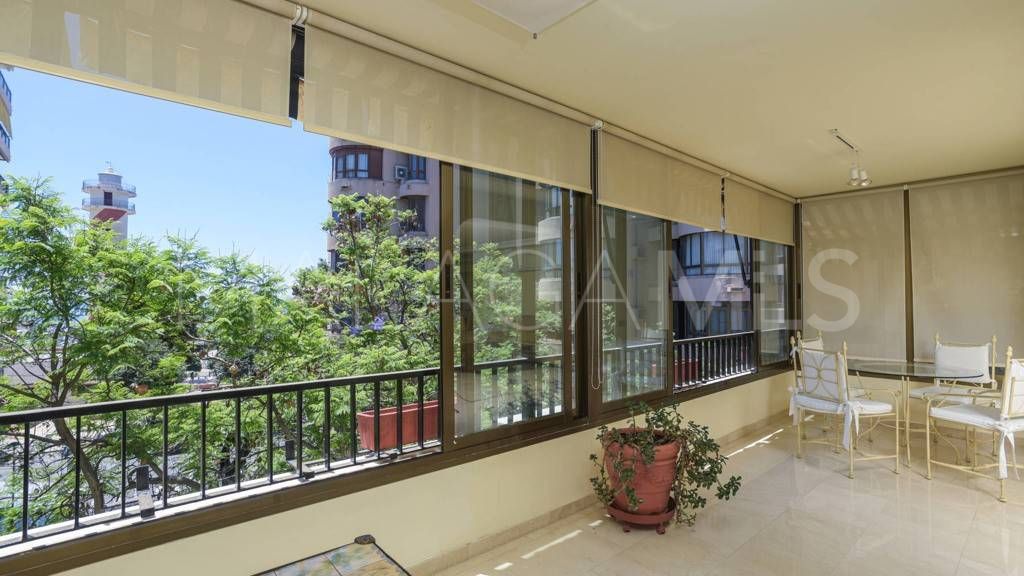 Marbella City 5 bedrooms apartment for sale