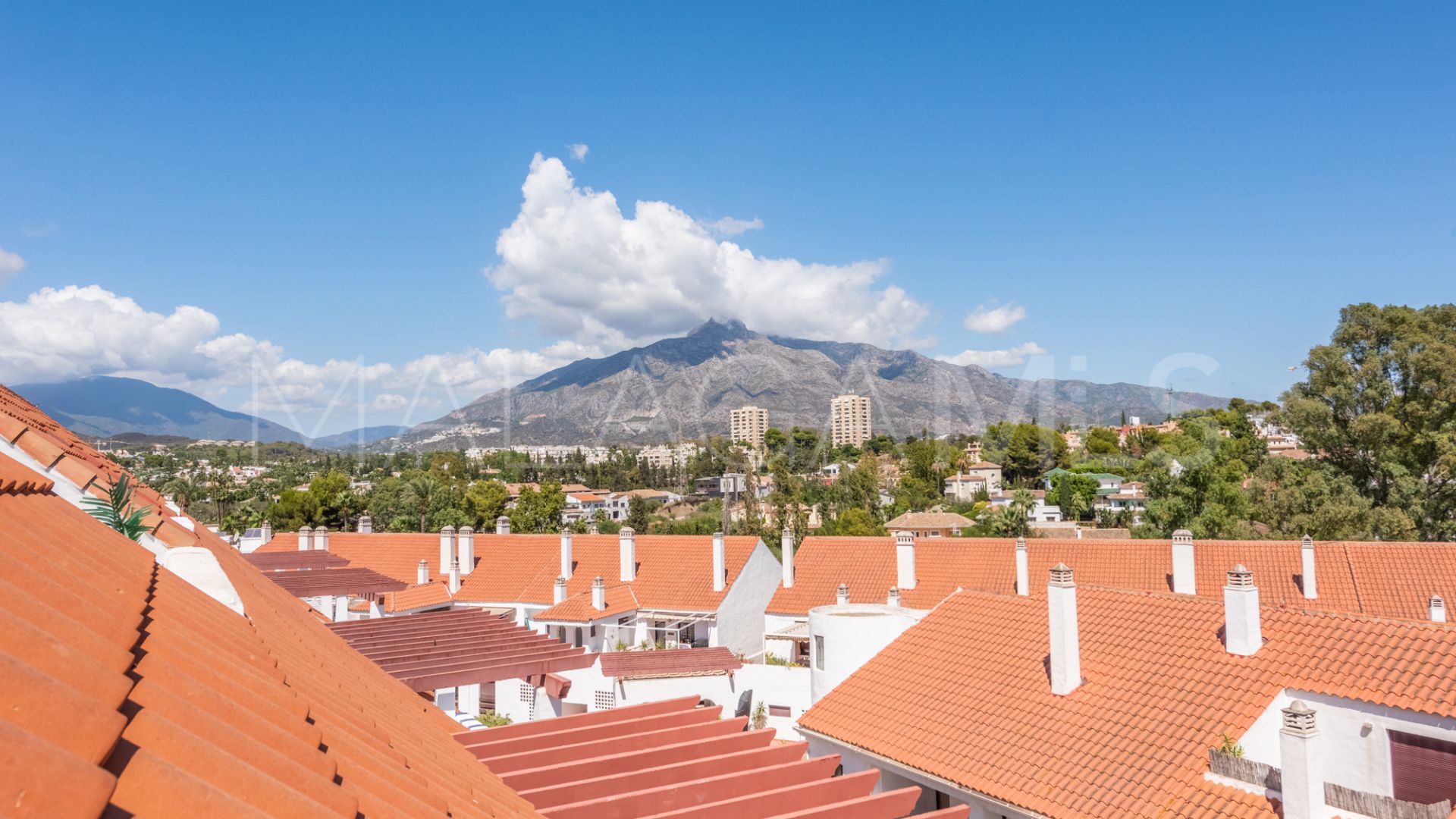 Zweistöckiges penthouse for sale in La Maestranza