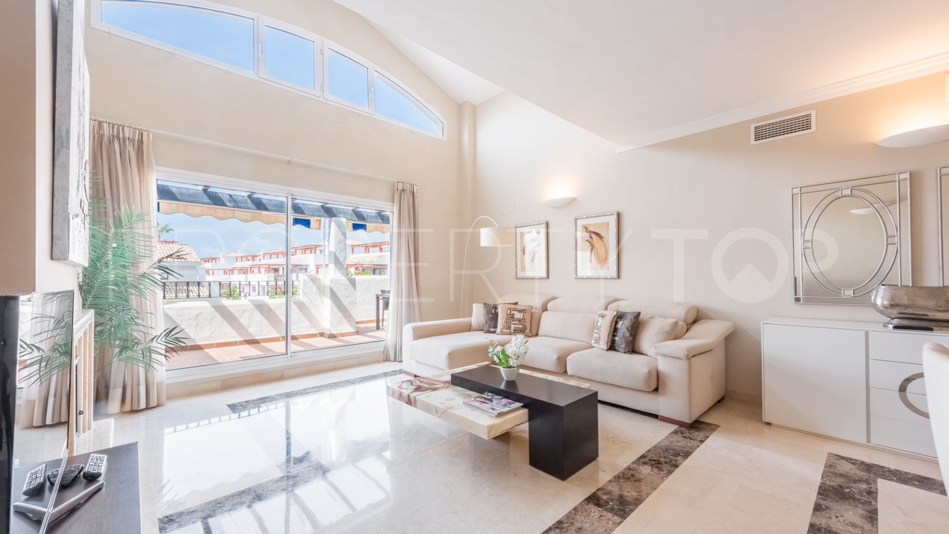 For sale San Pedro de Alcantara 2 bedrooms duplex penthouse