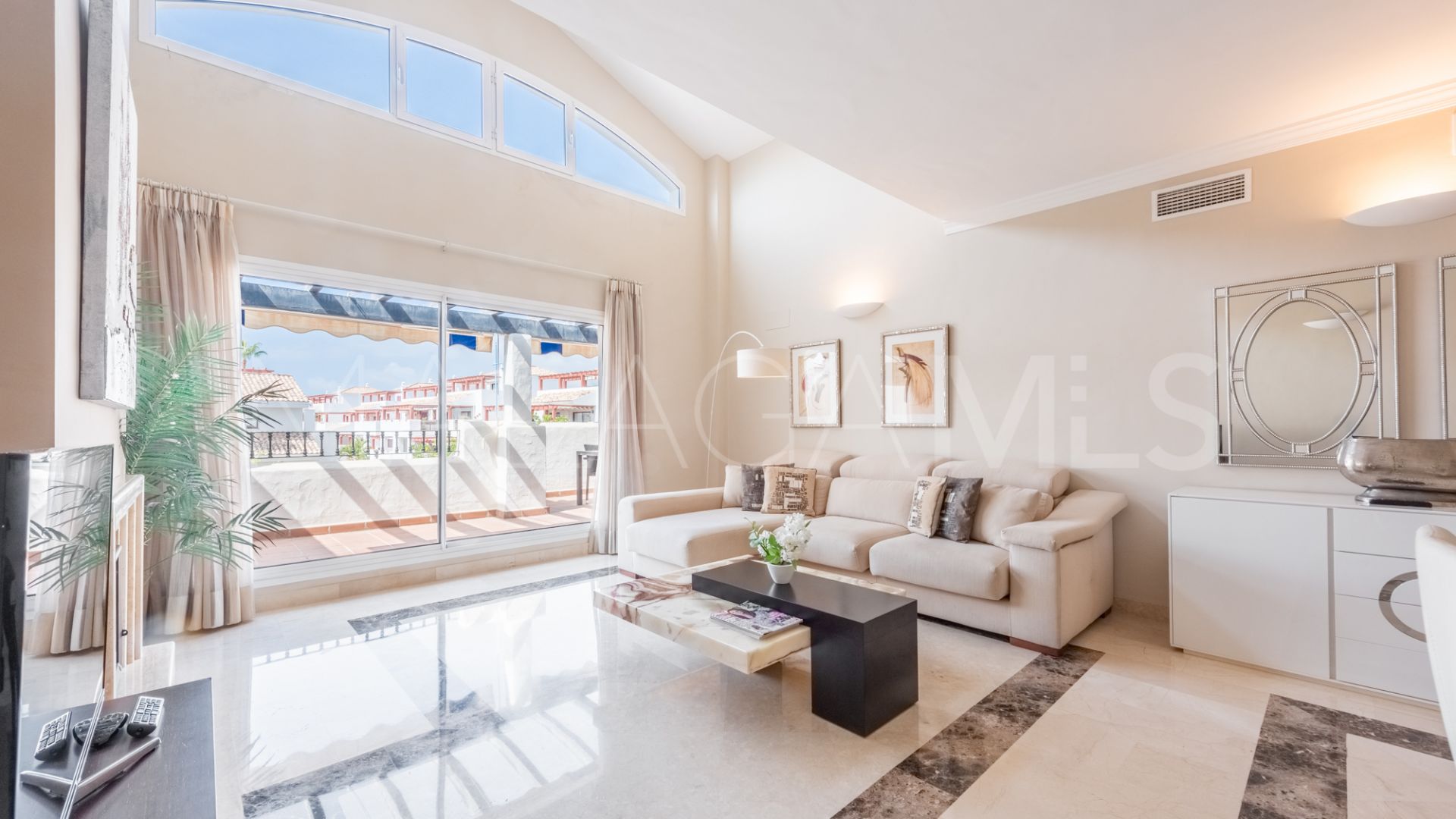 Se vende atico duplex in San Pedro de Alcantara de 2 bedrooms