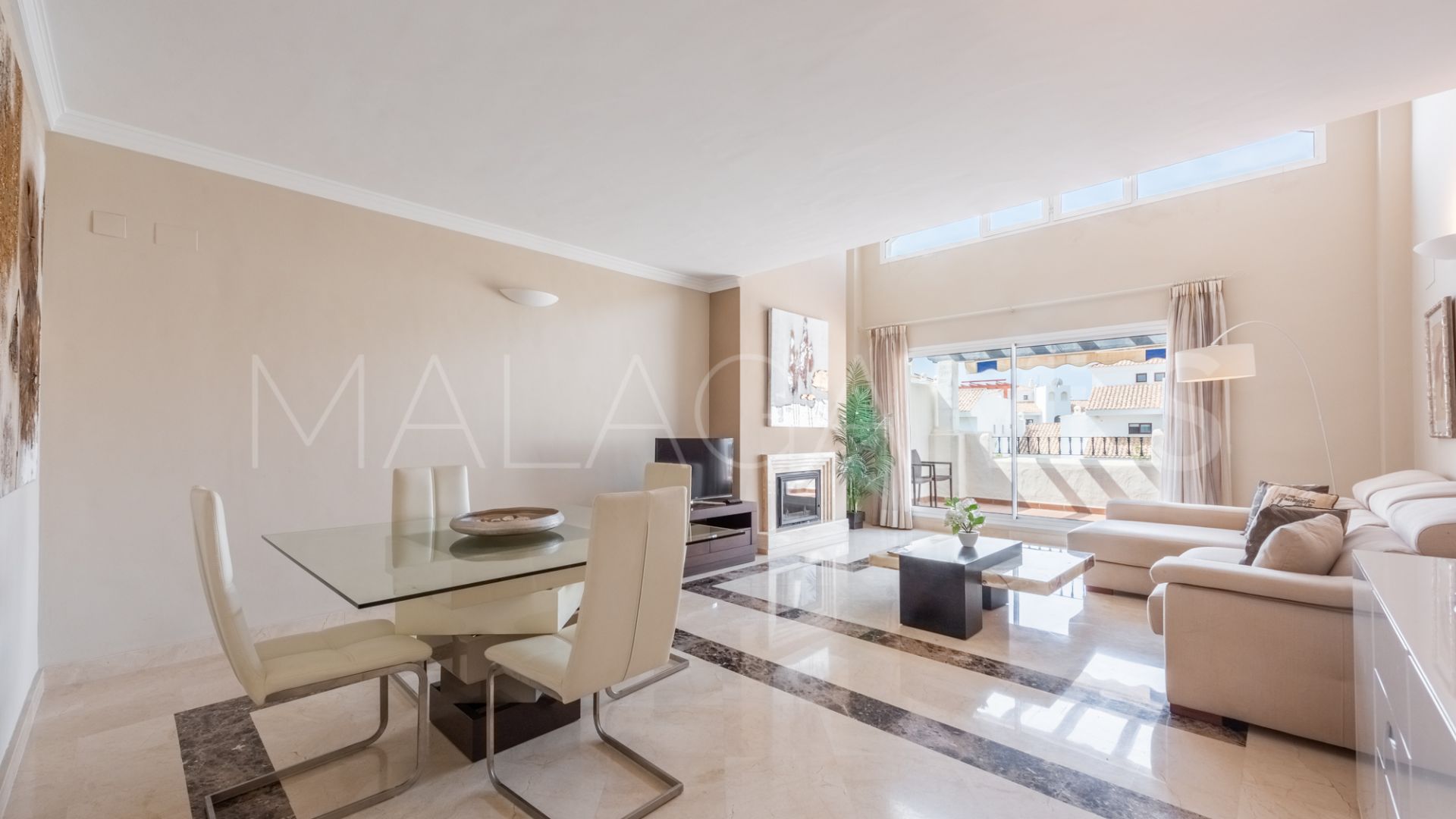 Duplex penthouse for sale in San Pedro de Alcantara