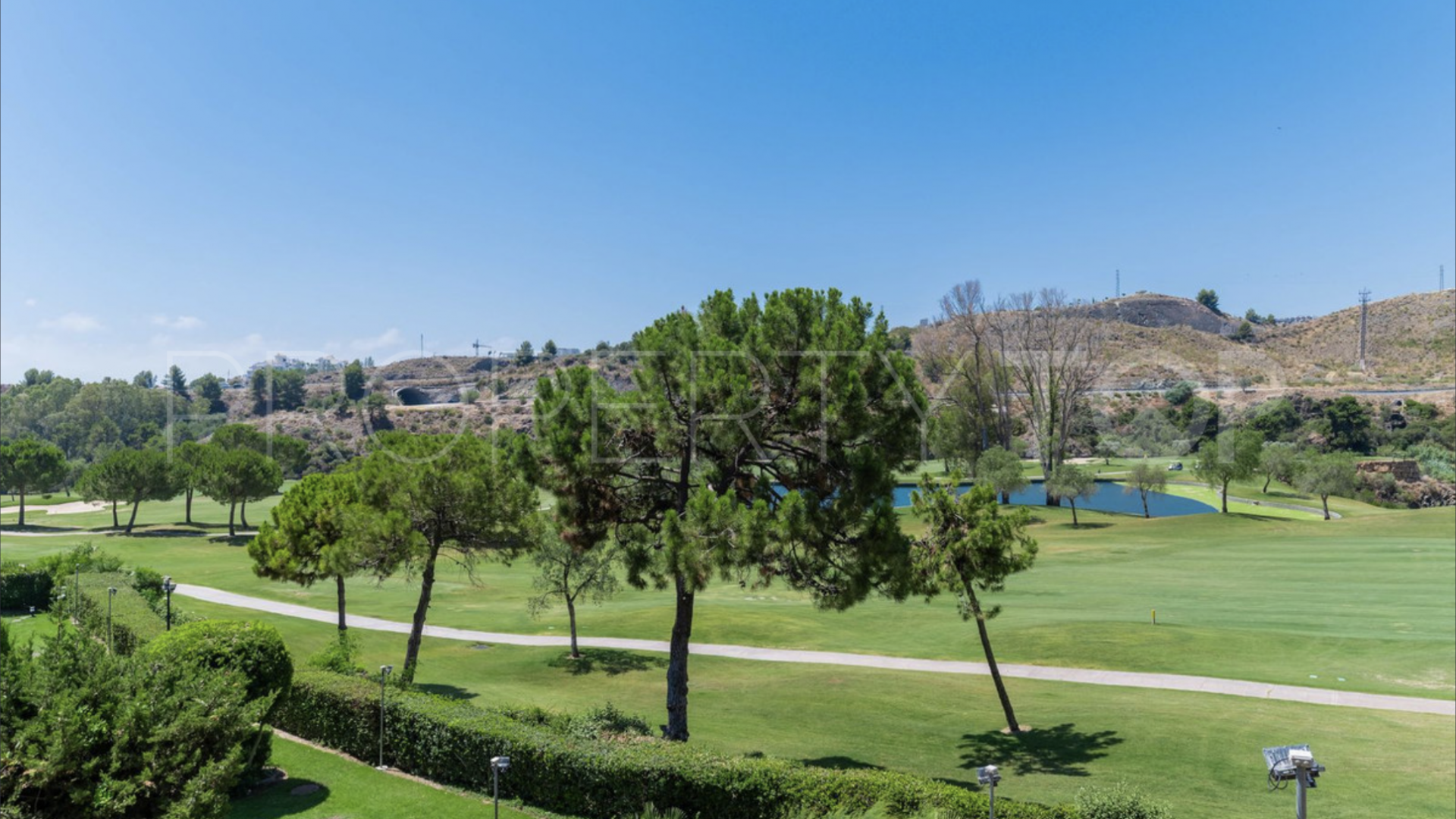 For sale Benahavis ground floor apartment