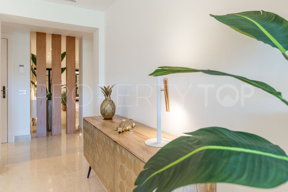 For sale Benahavis ground floor apartment