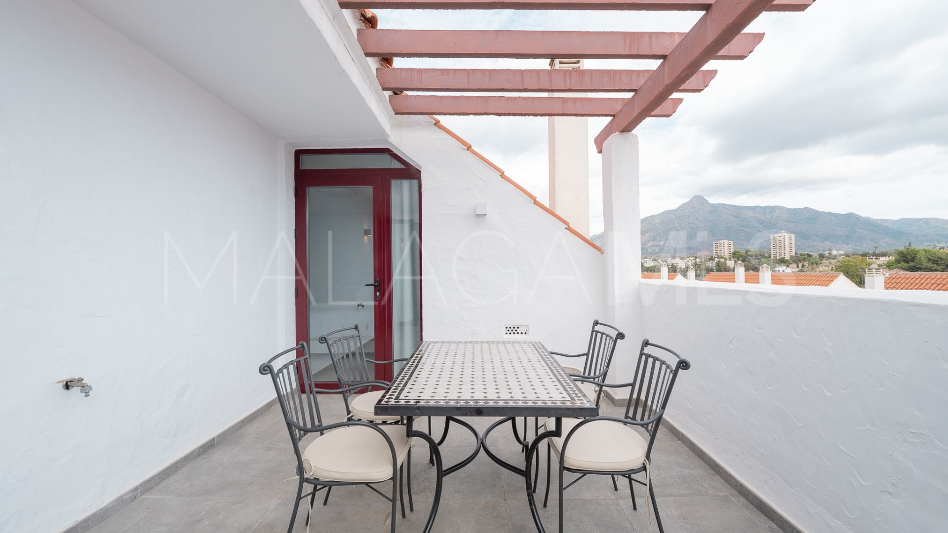 Atico de 3 bedrooms for sale in Nueva Andalucia