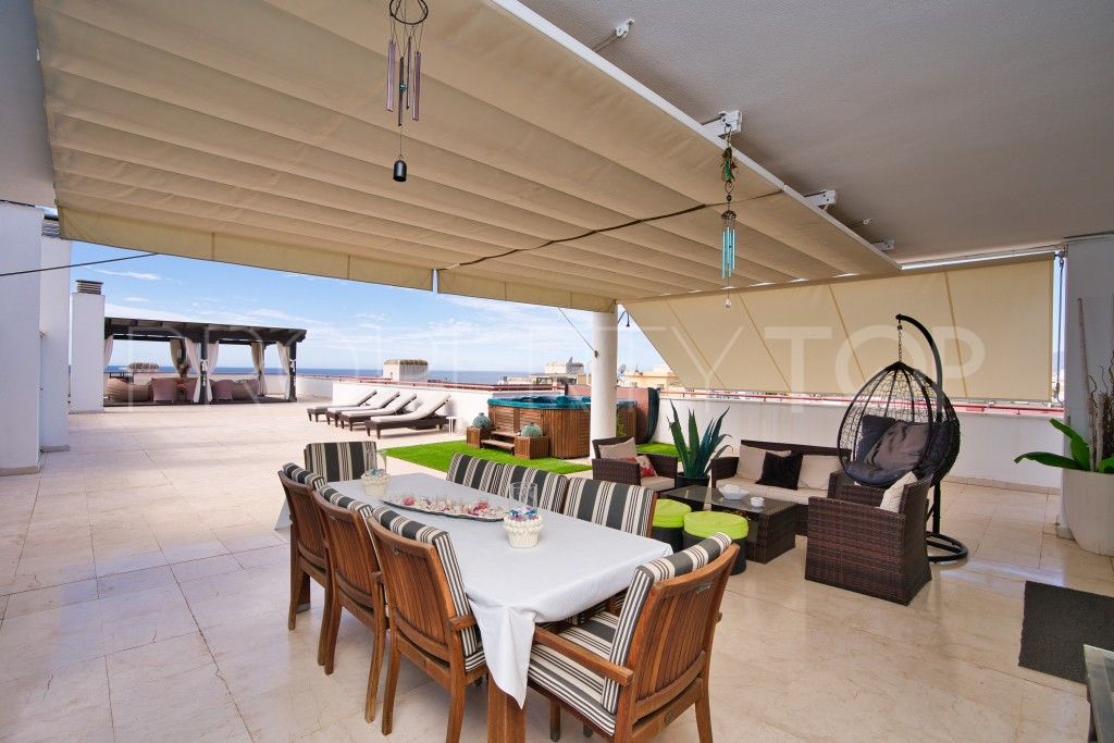 For sale penthouse with 3 bedrooms in Playa Bajadilla - Puertos