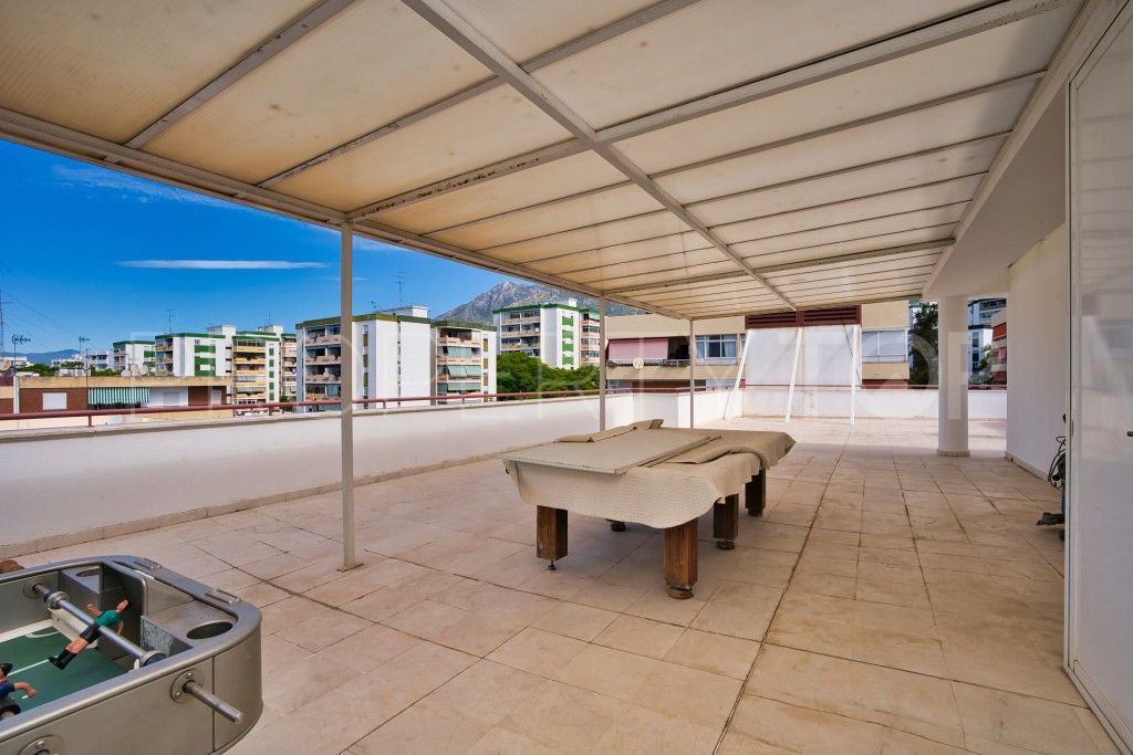 For sale penthouse with 3 bedrooms in Playa Bajadilla - Puertos