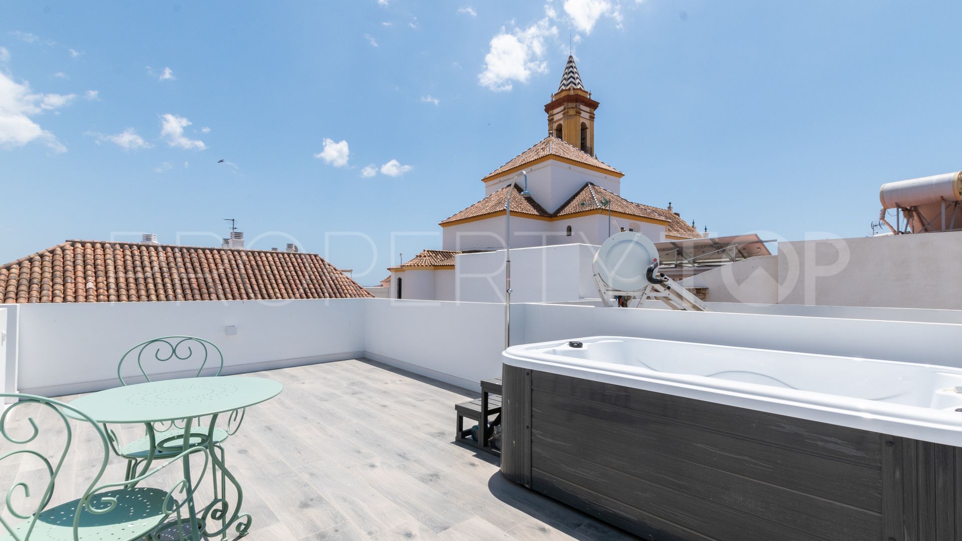 4 bedrooms Estepona Old Town town house for sale