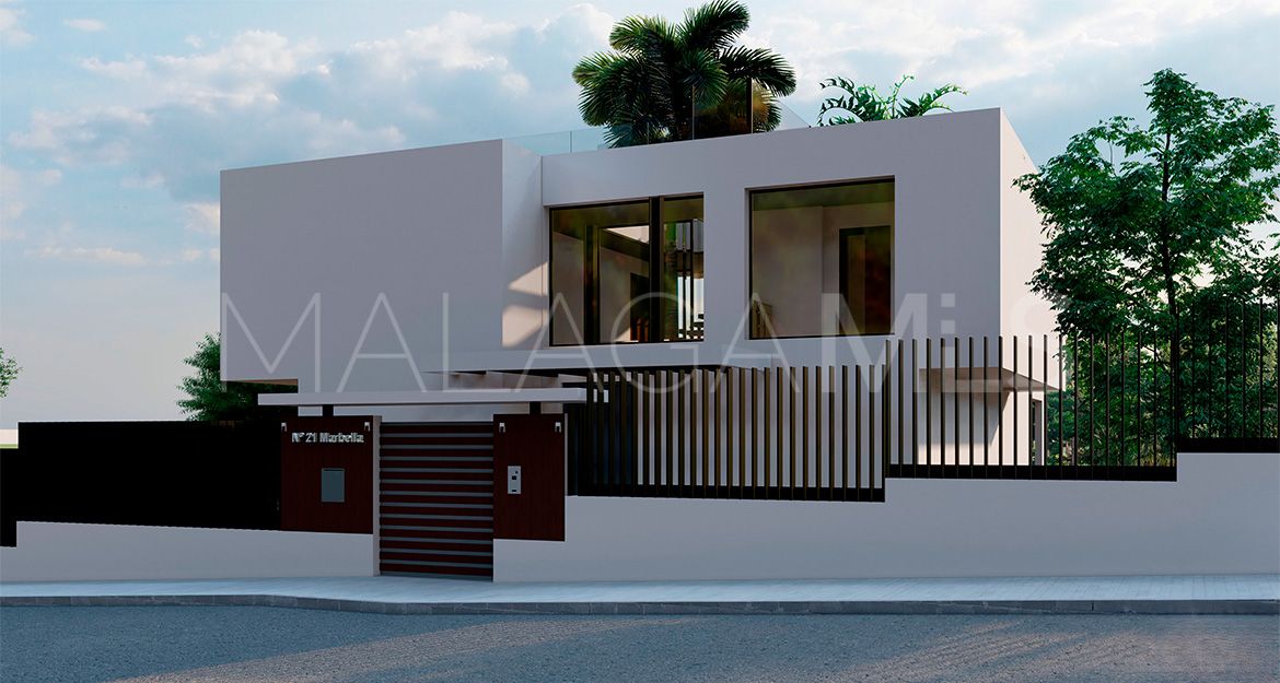 Villa for sale in Elviria