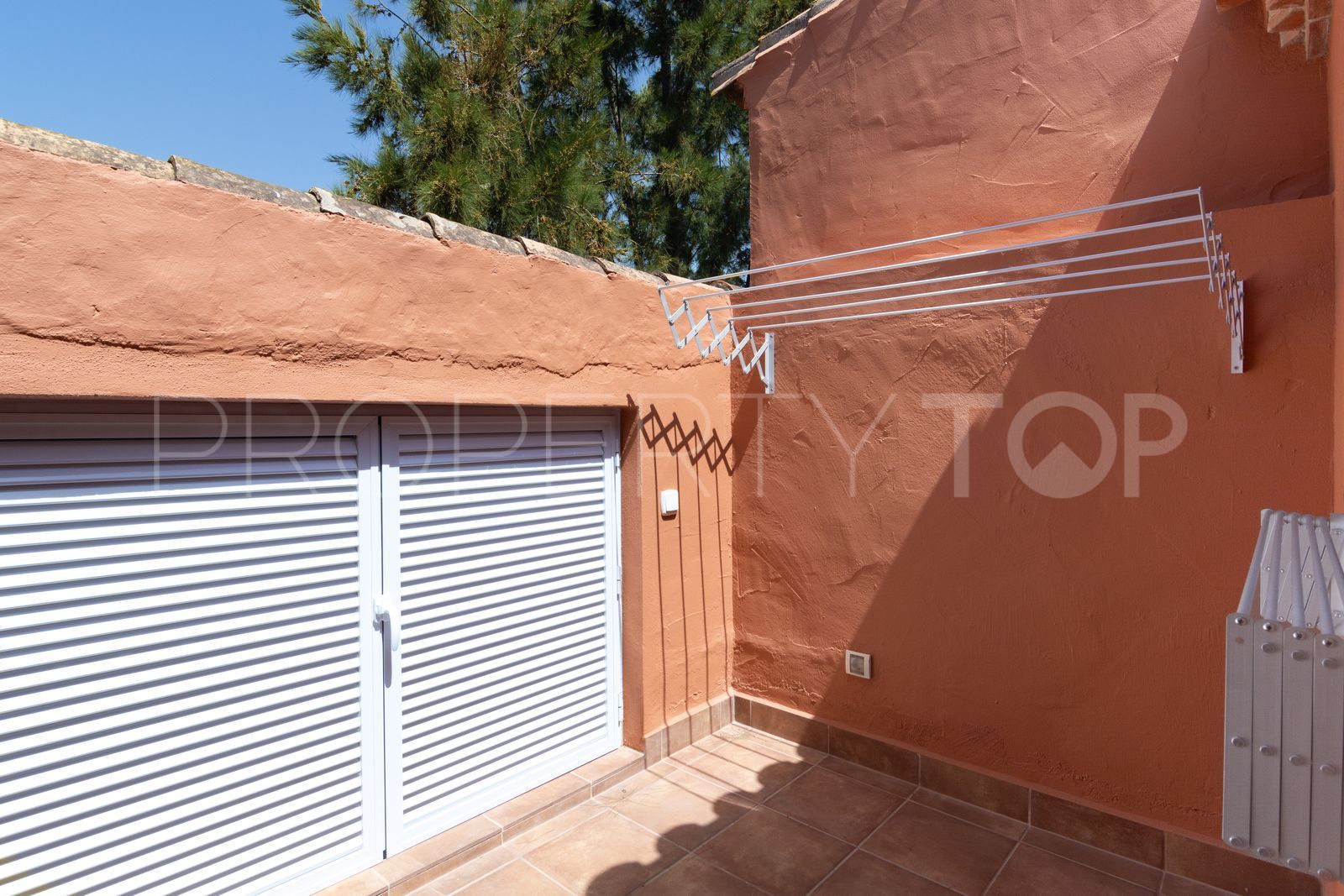 Atico en venta en Guadalmina Baja