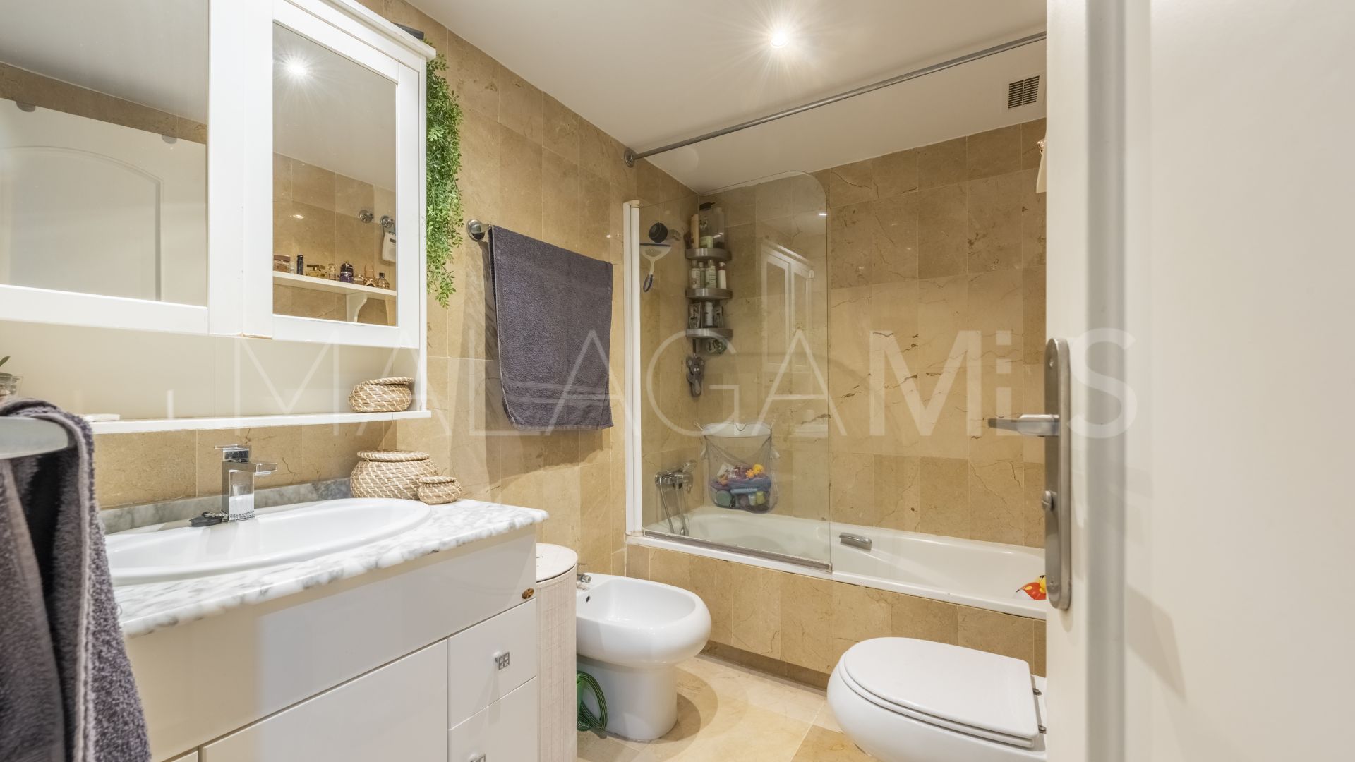 Se vende apartamento in Guadalmina Alta with 2 bedrooms