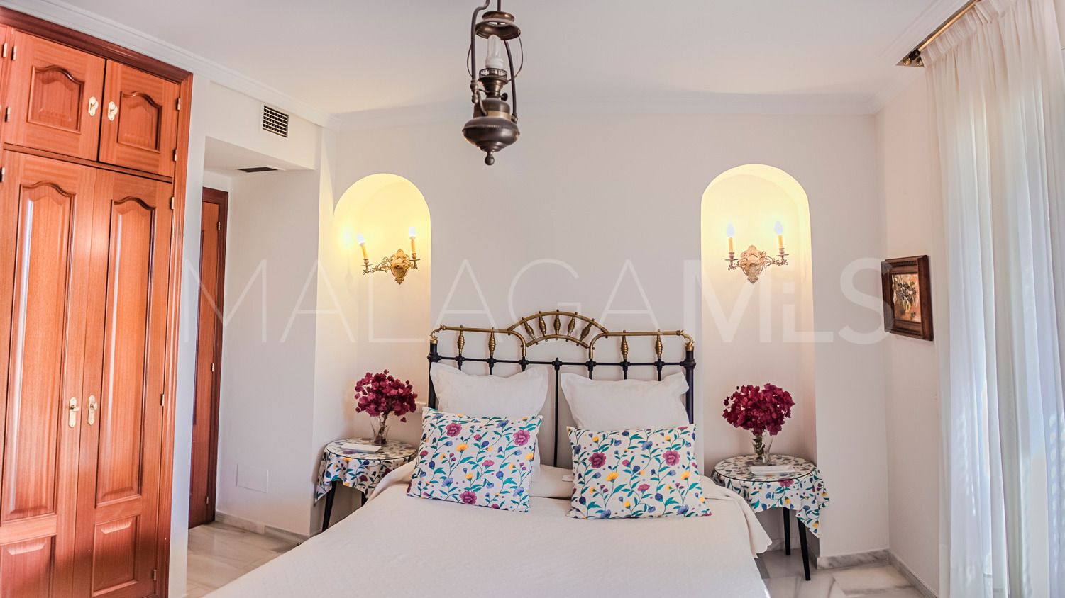 Penthouse for sale in Marbella Centro with 3 bedrooms