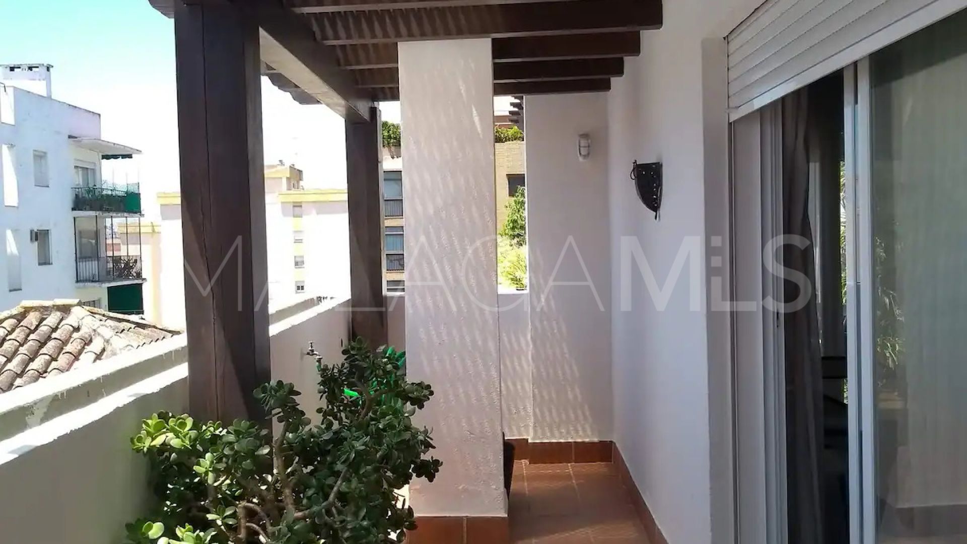 Penthouse for sale in Marbella Centro with 3 bedrooms