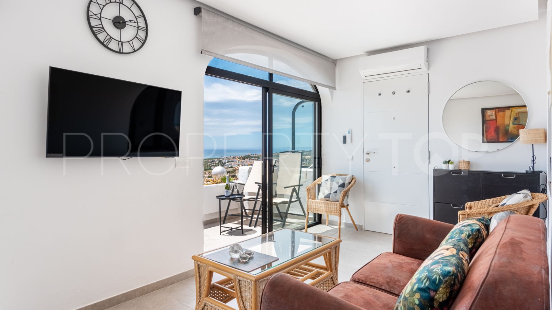 Apartamento con 2 dormitorios a la venta en Riviera del Sol