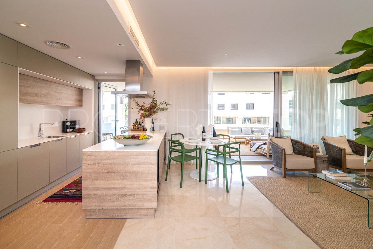Comprar apartamento de 3 dormitorios en Nueva Andalucia