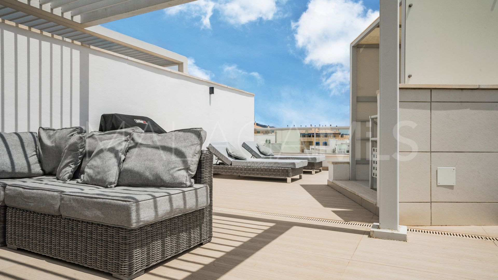 Duplex penthouse for sale in Los Arqueros Beach