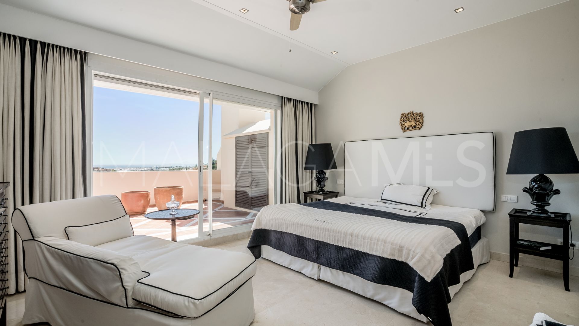 Duplex penthouse for sale in Albatross Hill