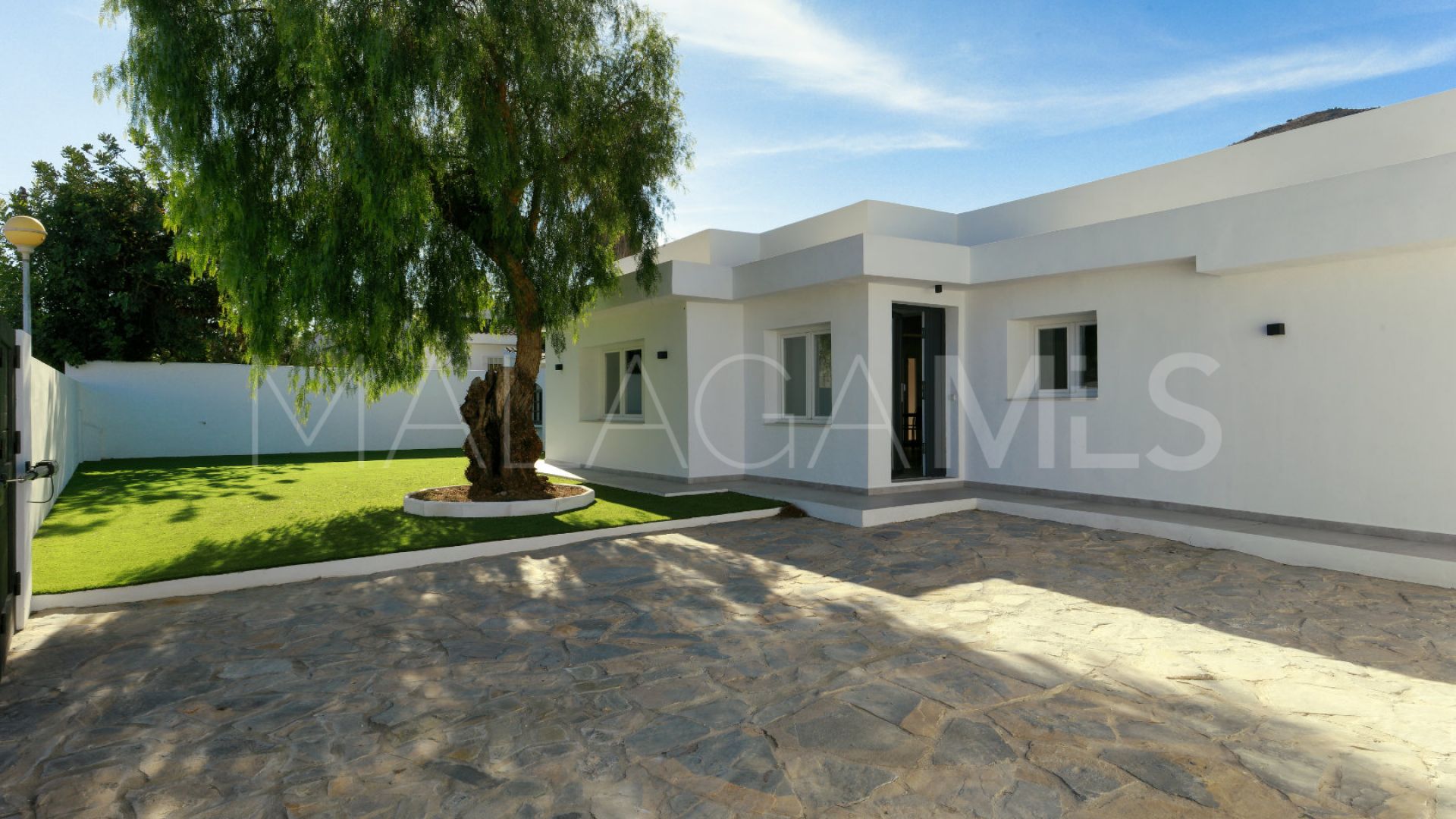 Villa for sale in Benalmadena Pueblo