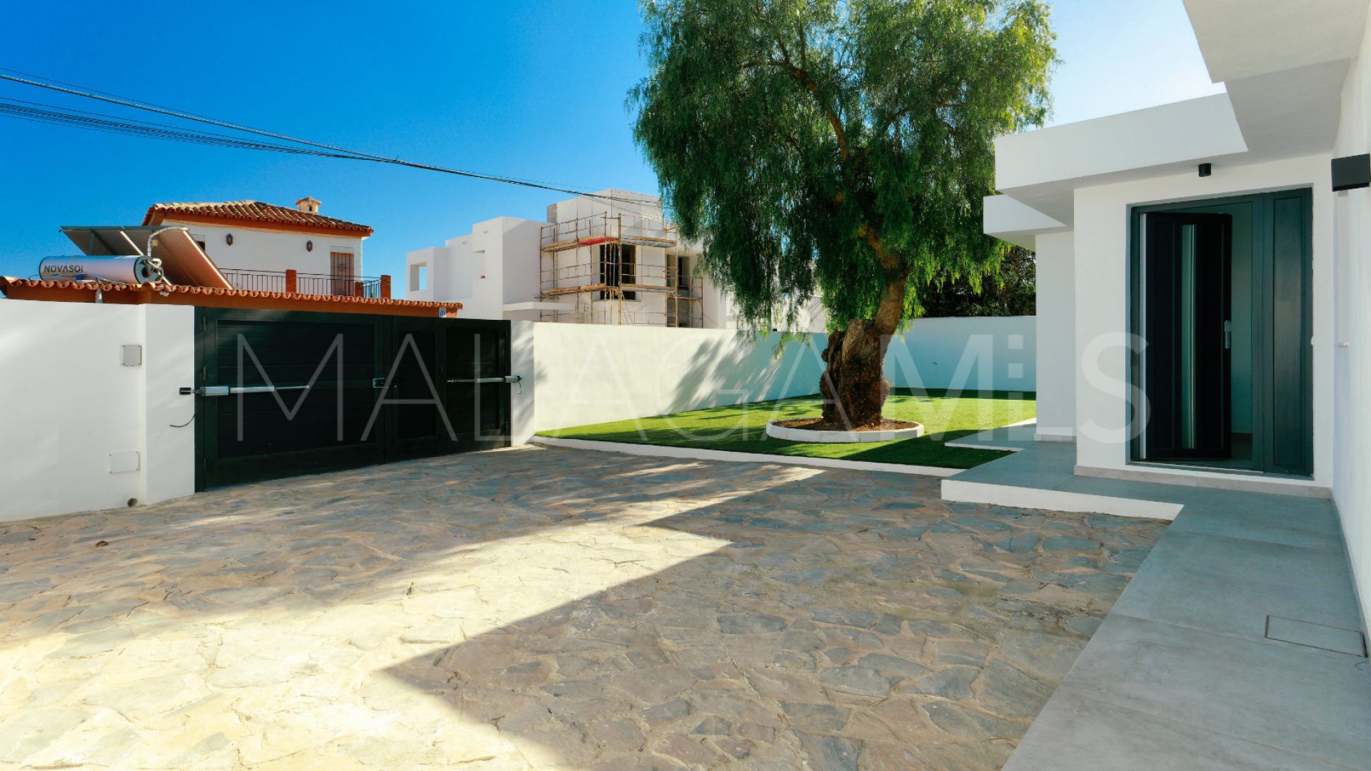 Villa for sale in Benalmadena Pueblo