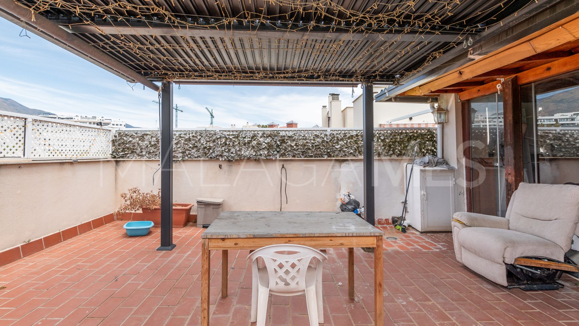 Buy duplex penthouse in Estepona Puerto