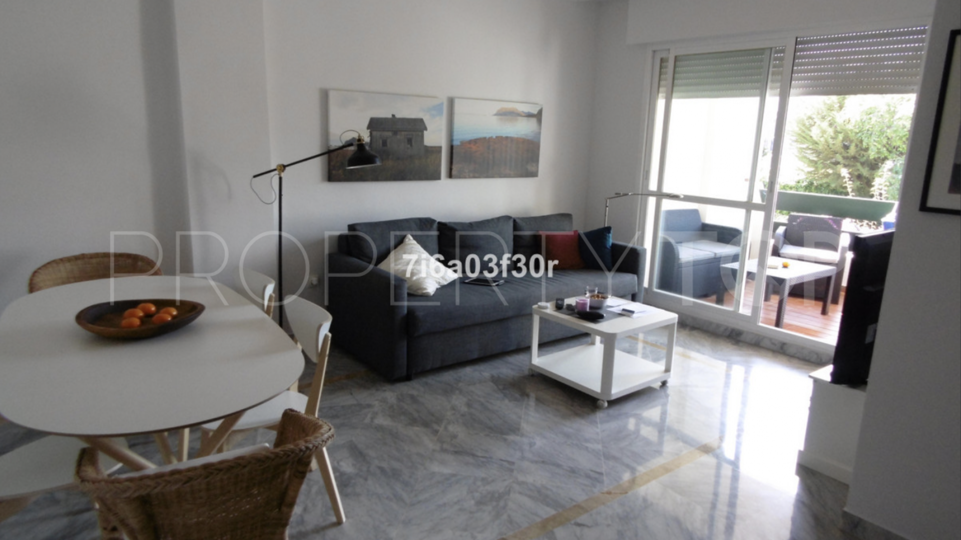 Comprar apartamento con 2 dormitorios en San Pedro de Alcantara
