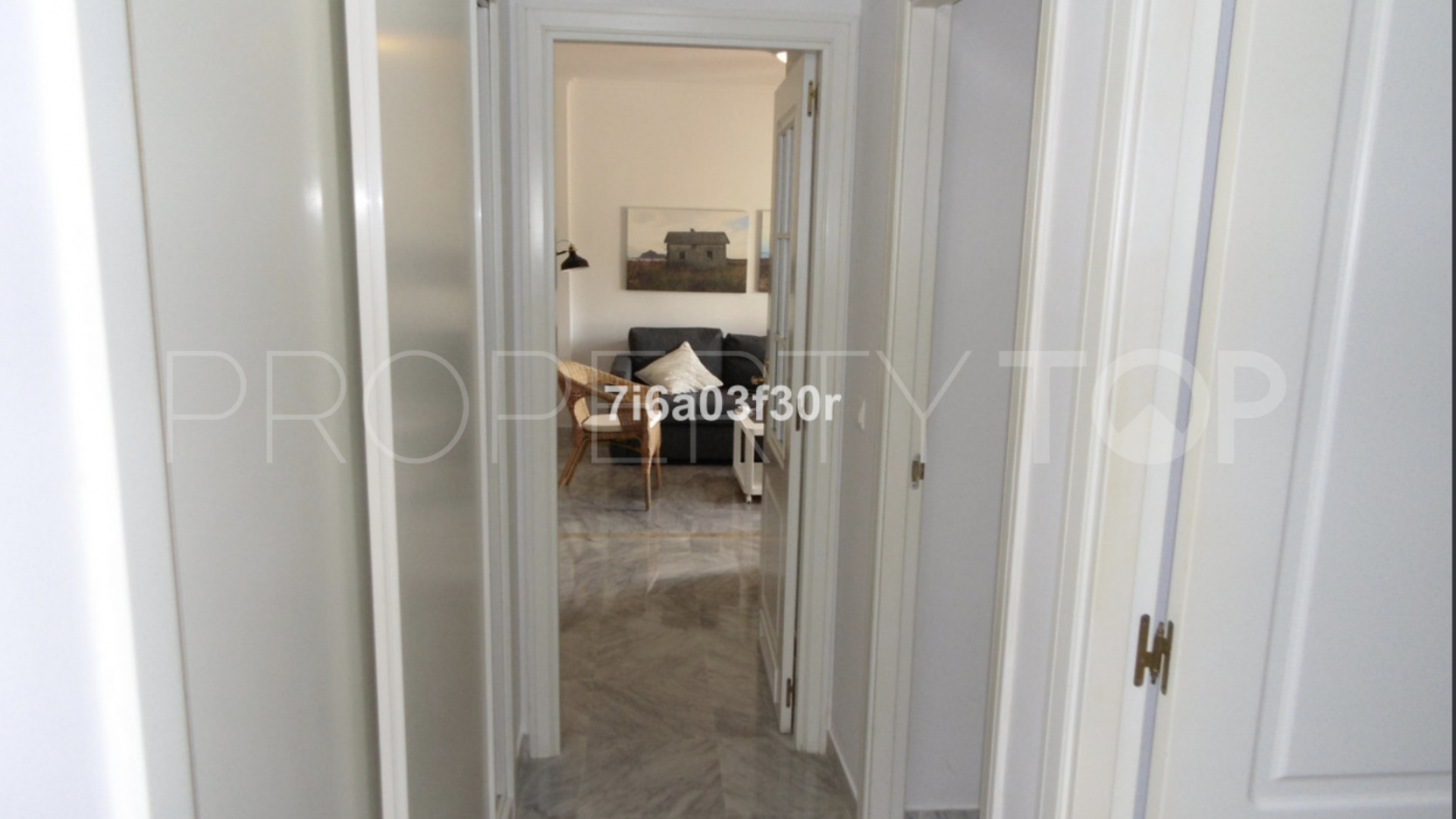 Comprar apartamento con 2 dormitorios en San Pedro de Alcantara