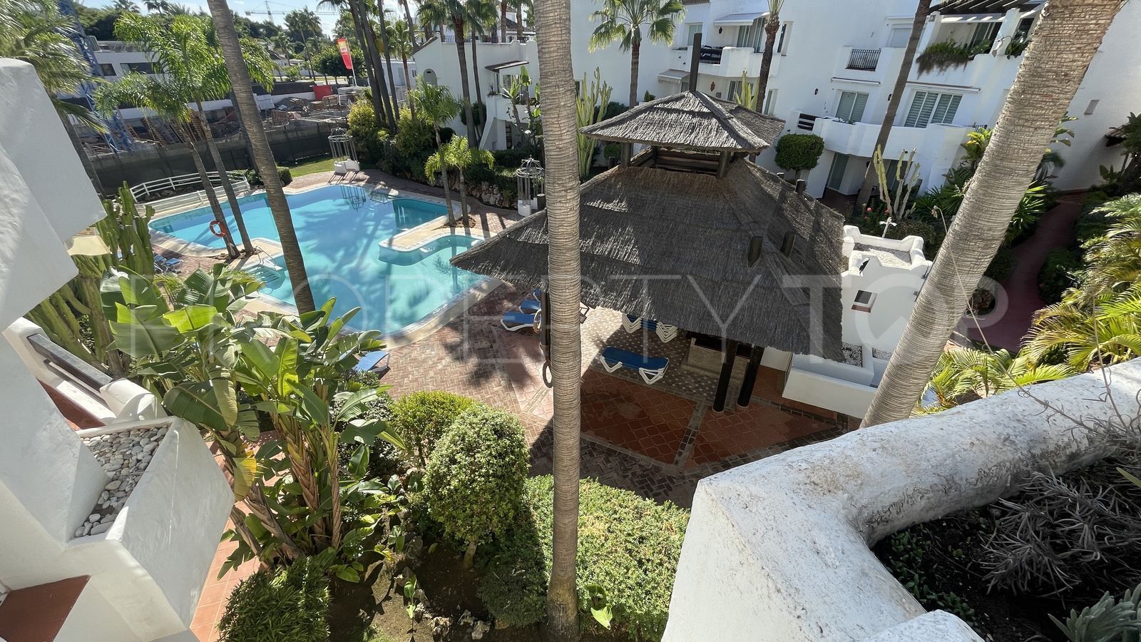 Penthouse for sale in Marbella - Puerto Banus with 2 bedrooms