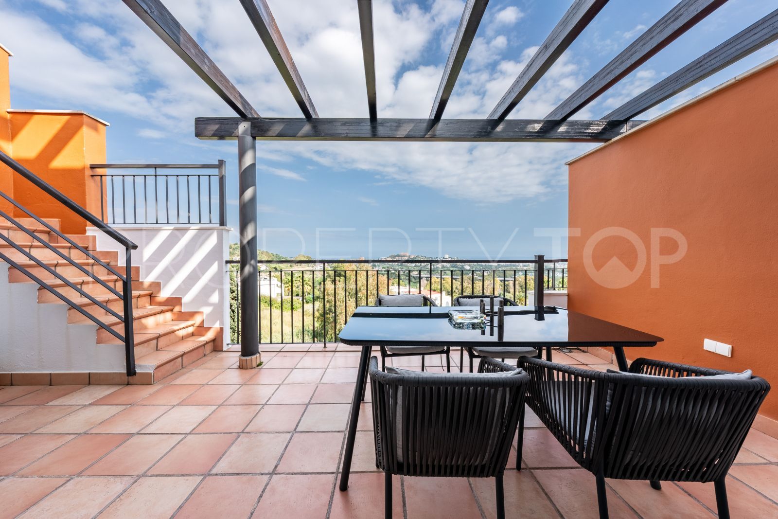 Duplex Penthouse in La Quinta Suites | 2BR, 2BA, 105m², €650k