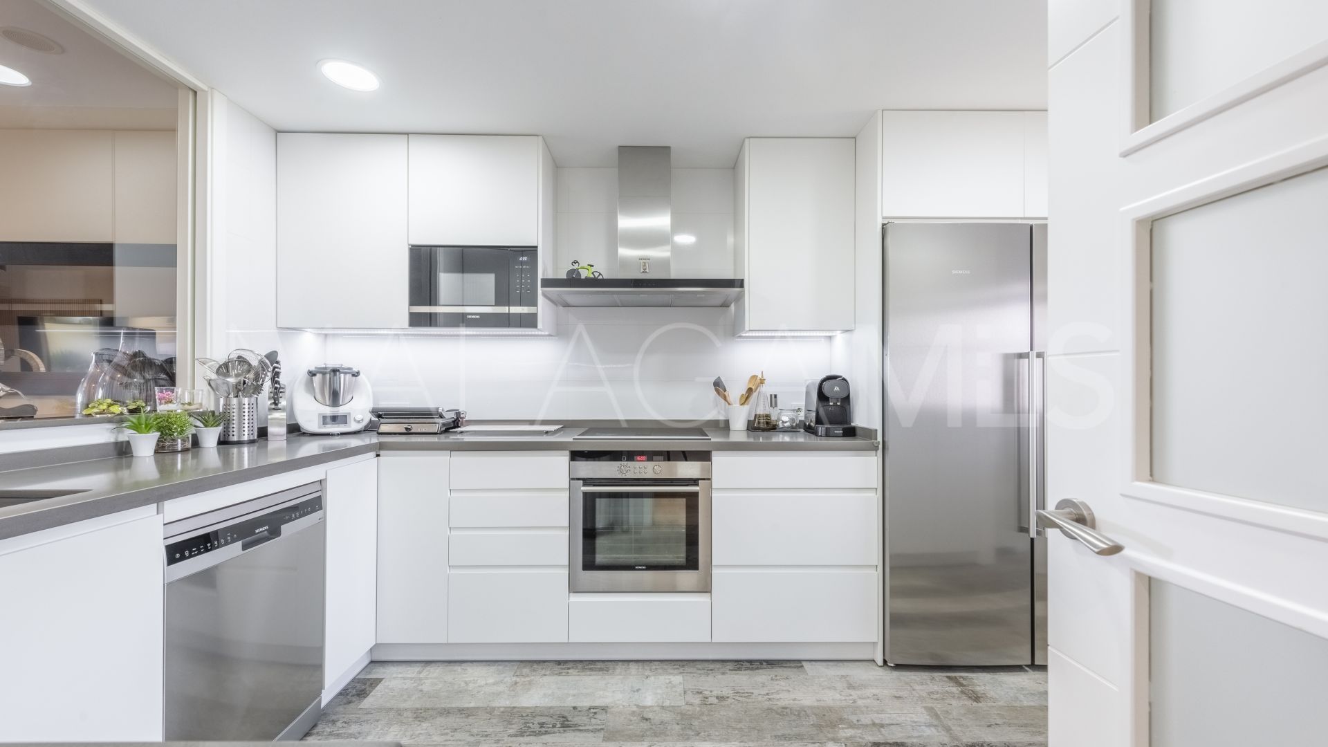 Apartment with 2 bedrooms for sale in Guadalmina Alta