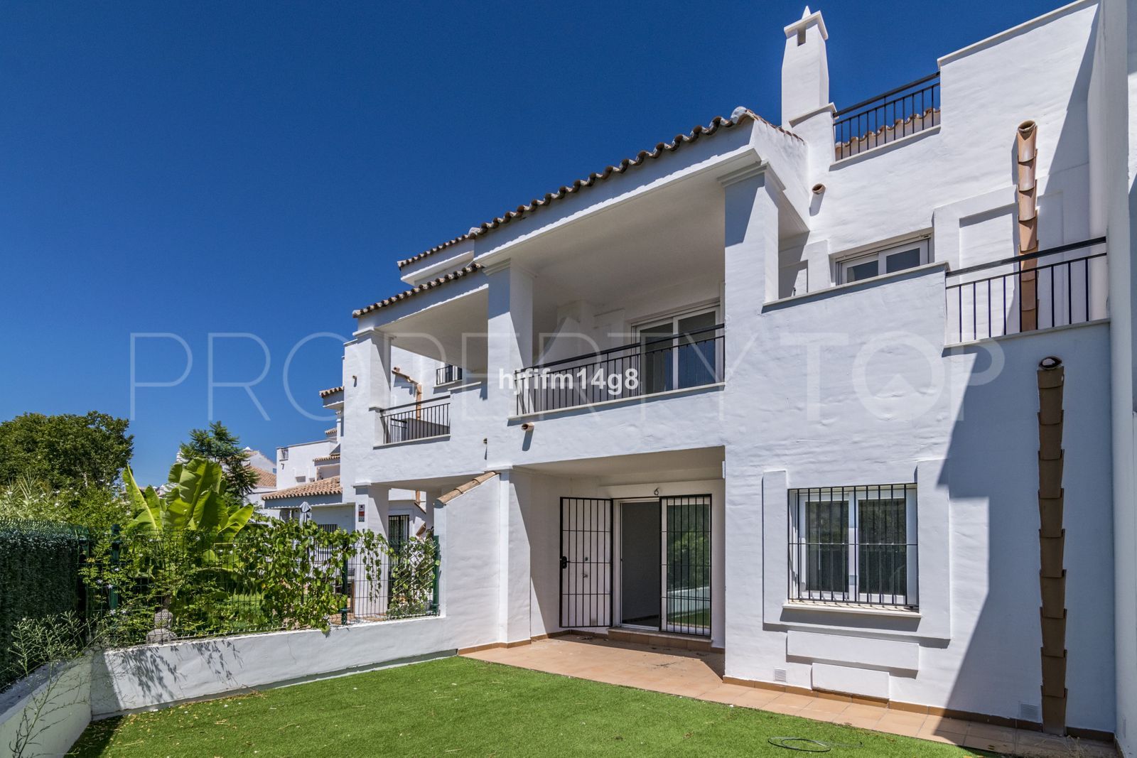 Town house for sale in Los Naranjos de Marbella with 3 bedrooms