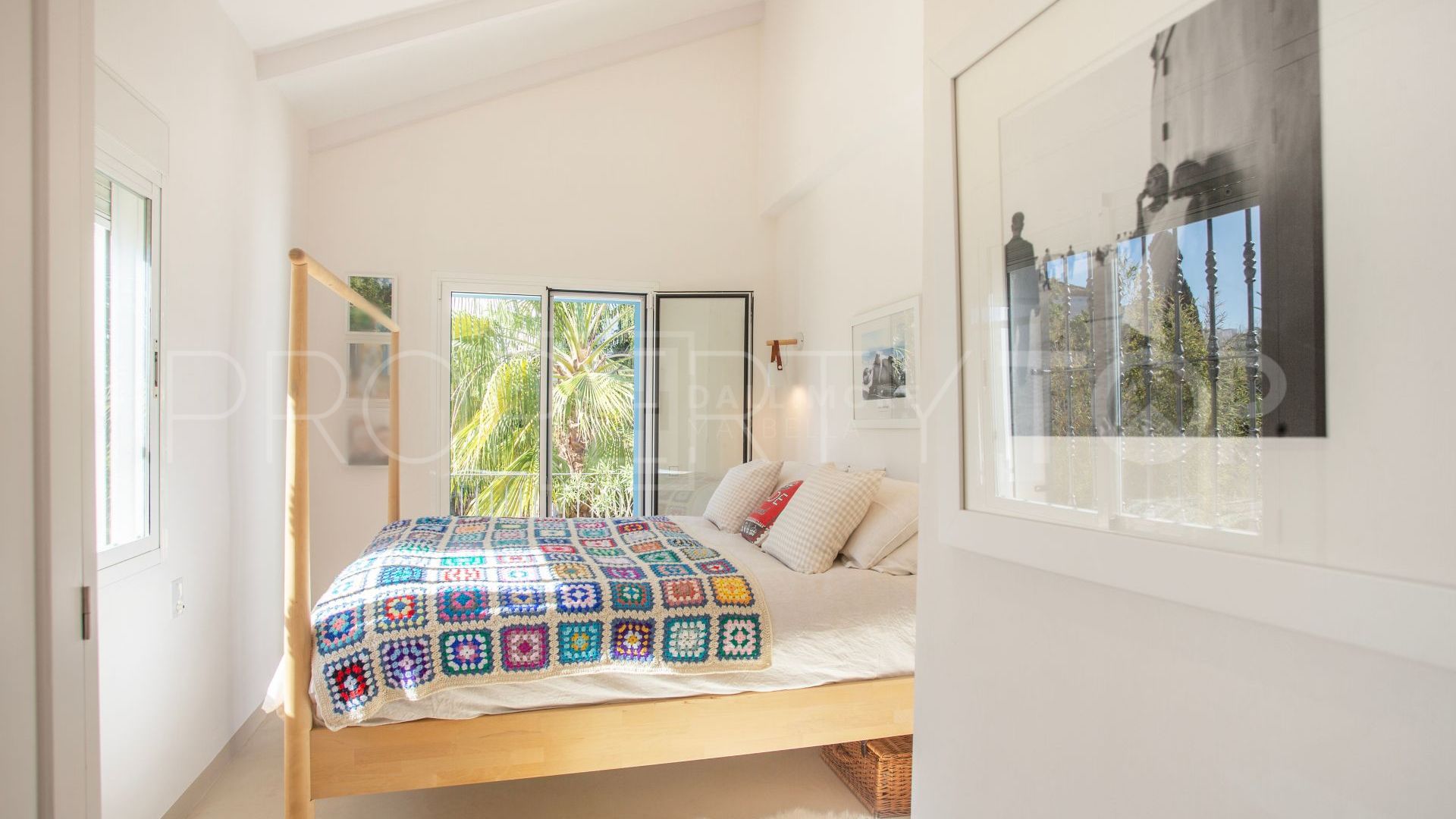 Pareado con 4 dormitorios en venta en Guadalmina Baja