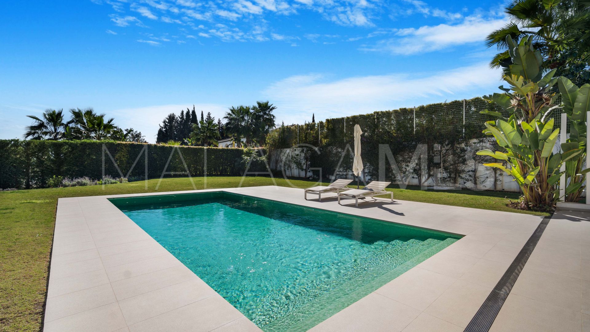 Villa for sale in Cancelada