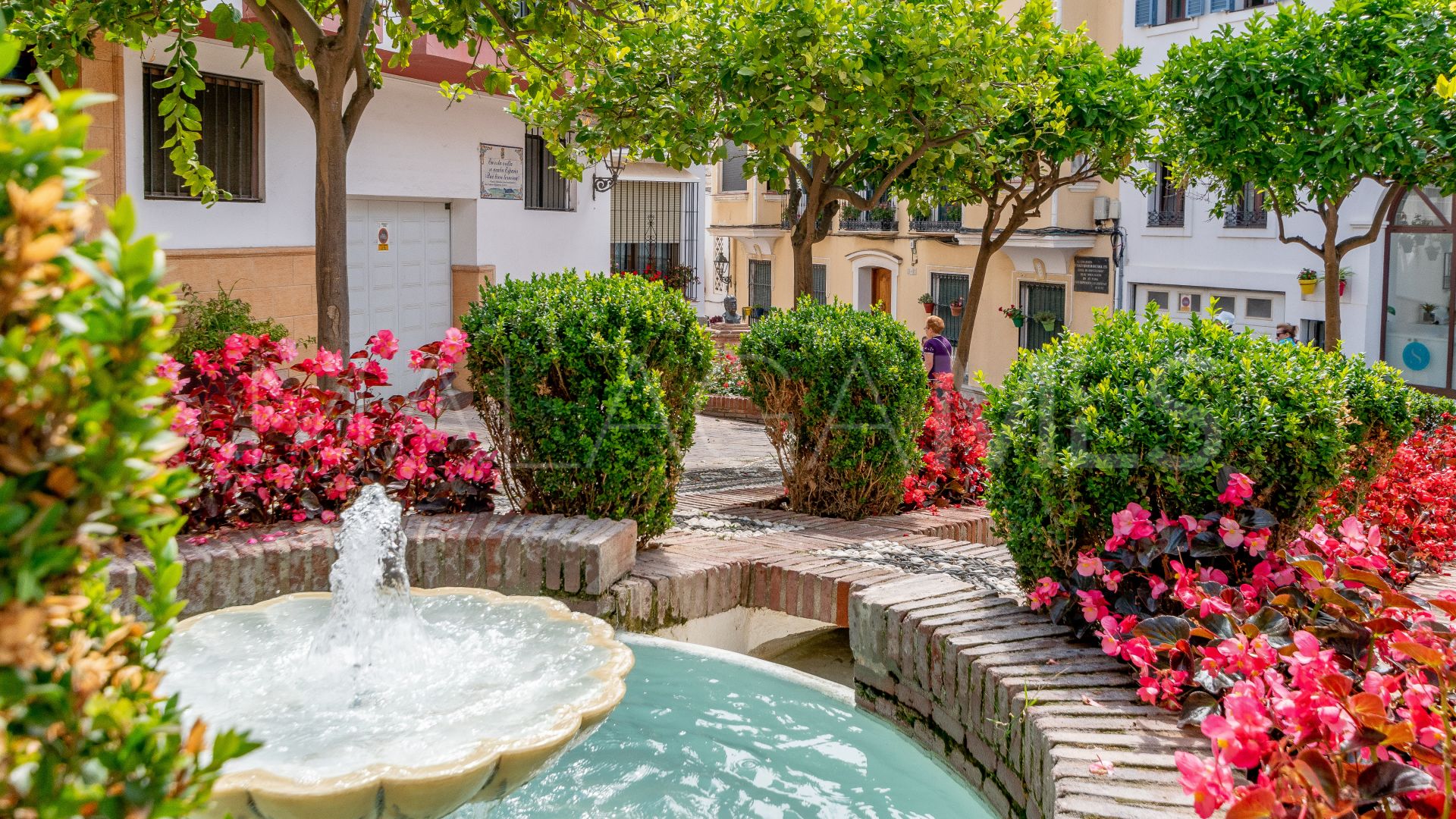 3 bedrooms apartment in Estepona Centre for sale