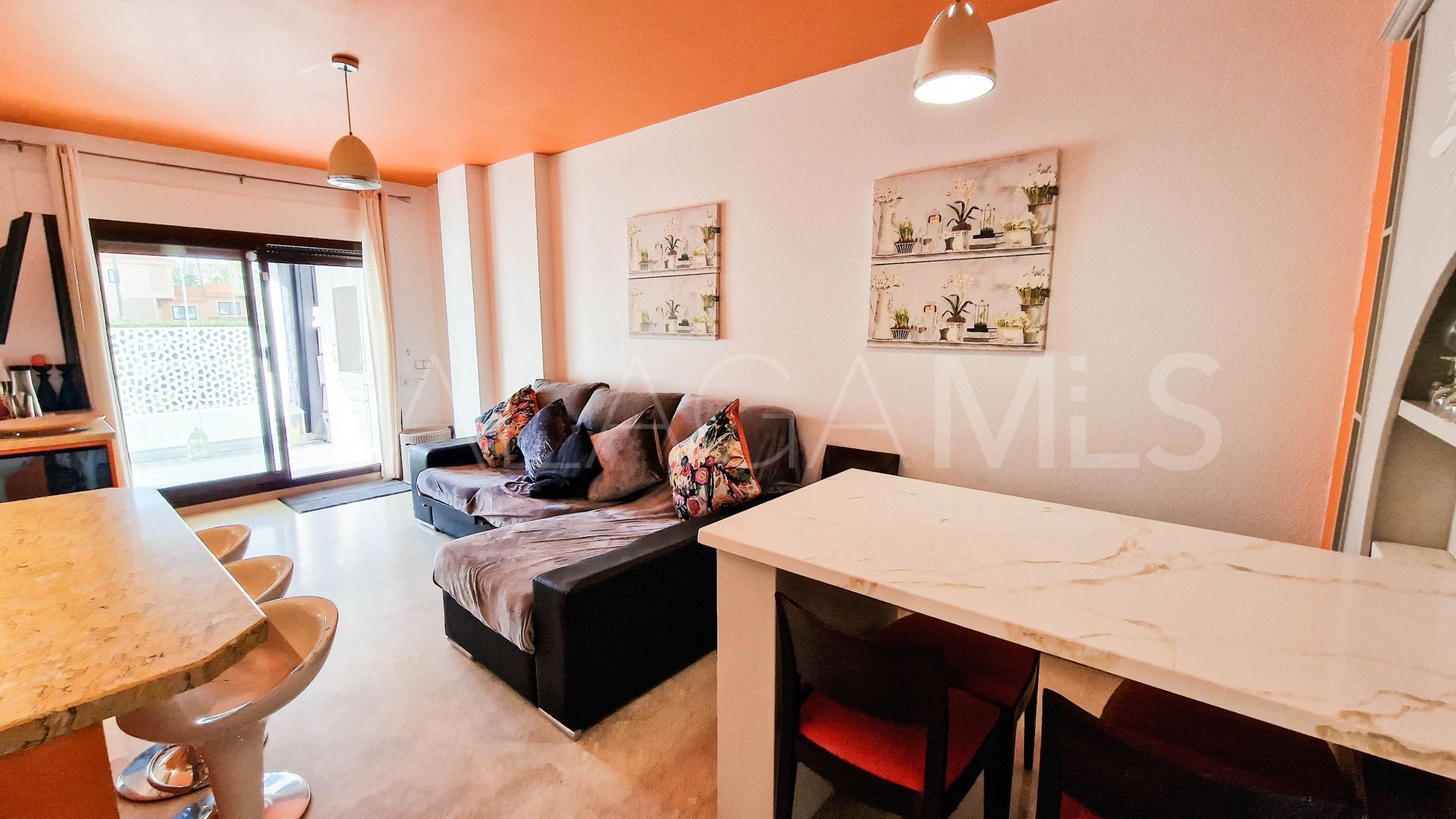 Apartamento planta baja for sale in La Duquesa