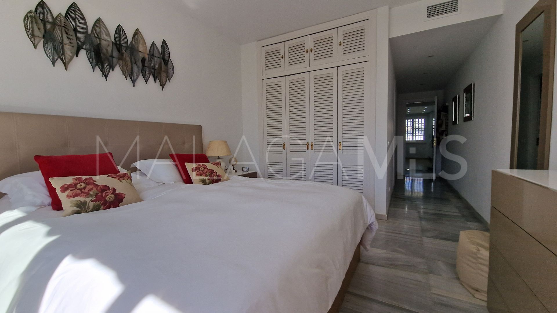 For sale penthouse in Alcazaba Beach