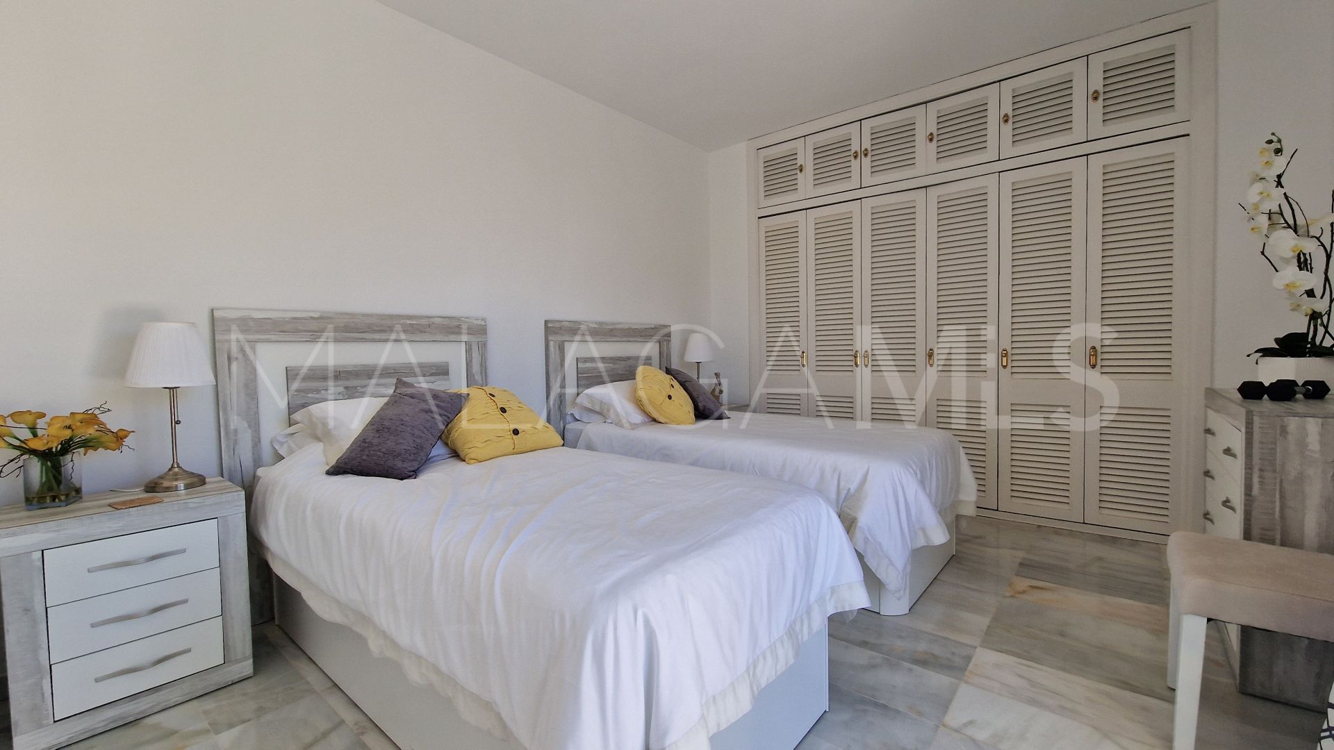 Atico for sale in Alcazaba Beach