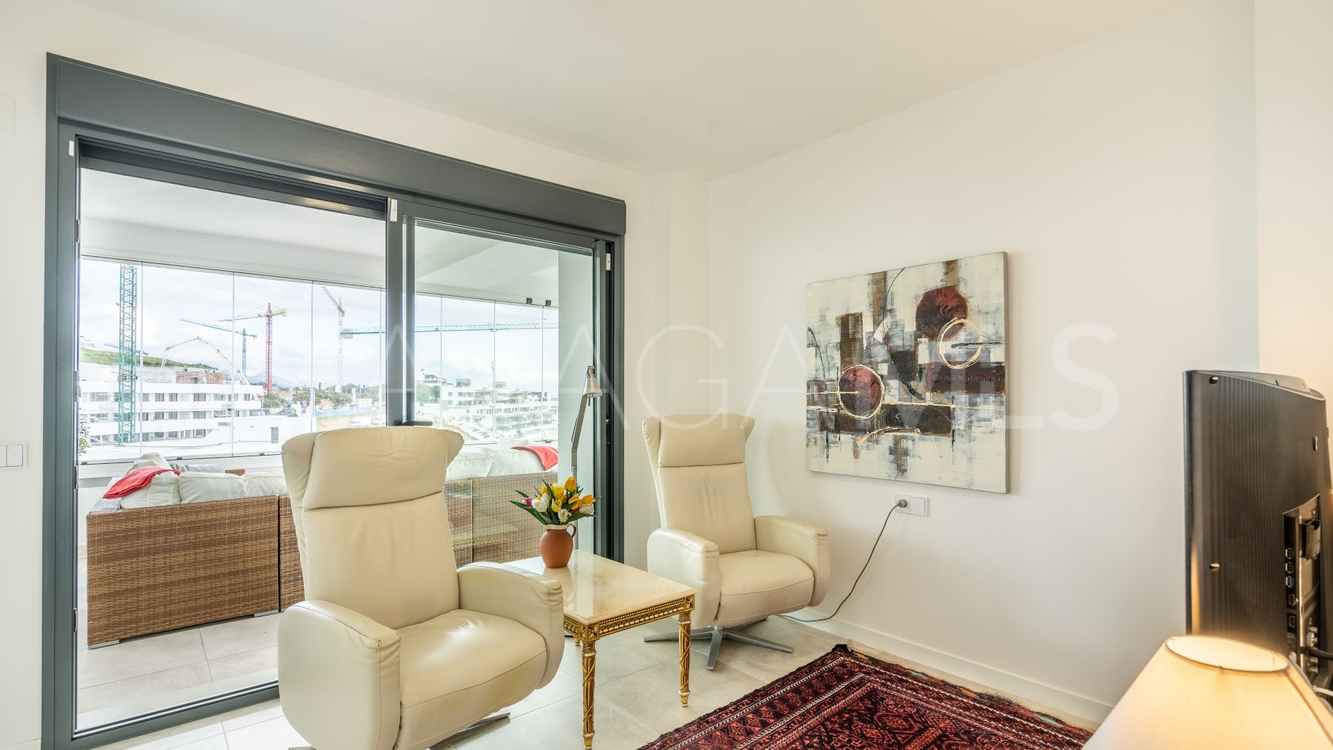 Buy 3 bedrooms apartment in Estepona