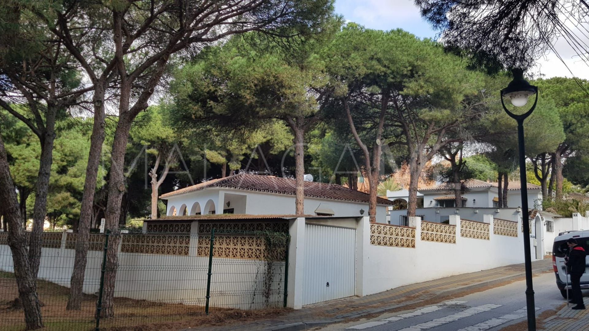 Villa for sale in Artola