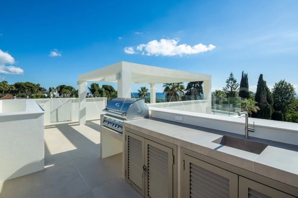 Villa for sale in Marbella Golden Mile