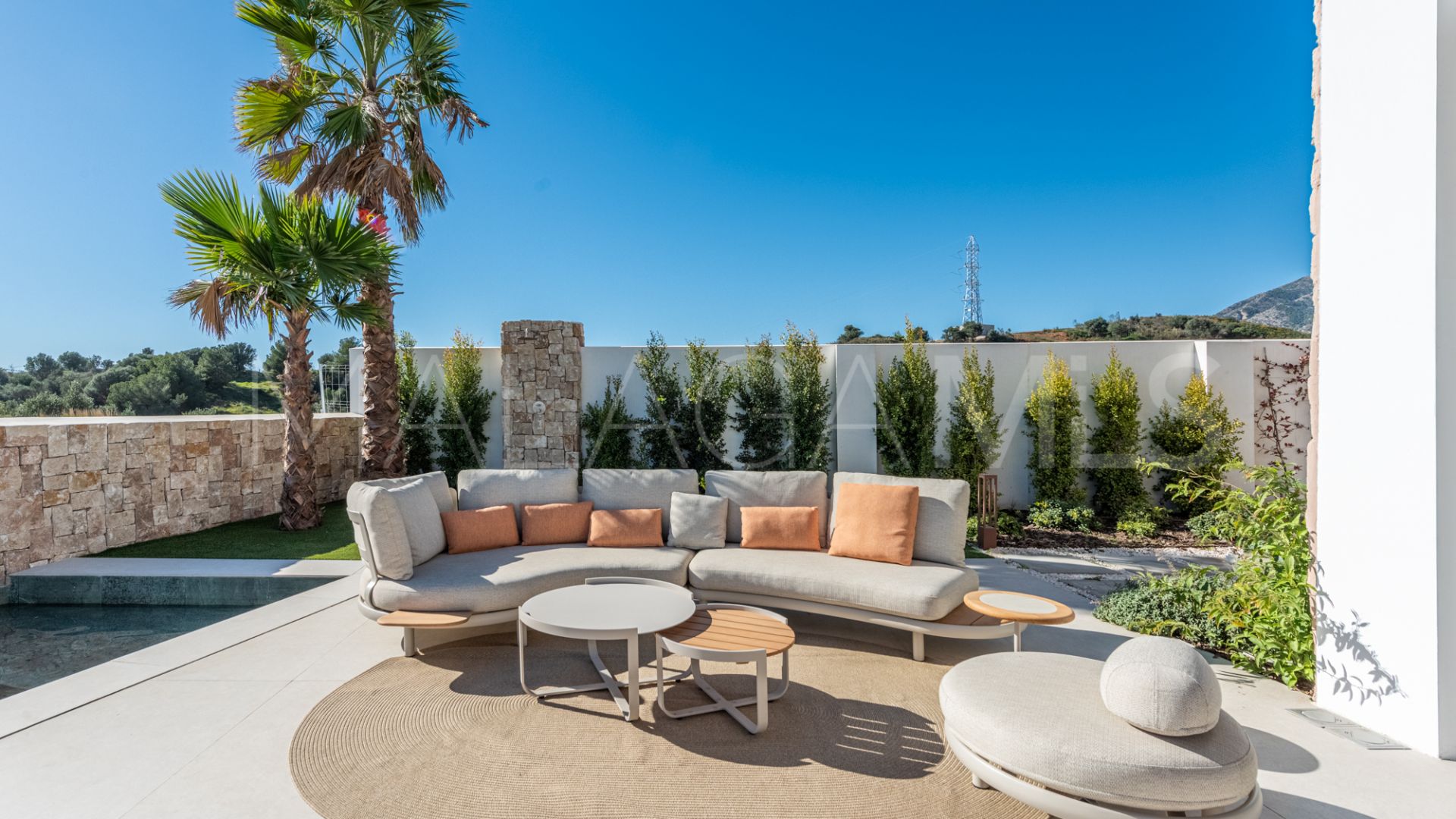 Villa for sale in El Higueron