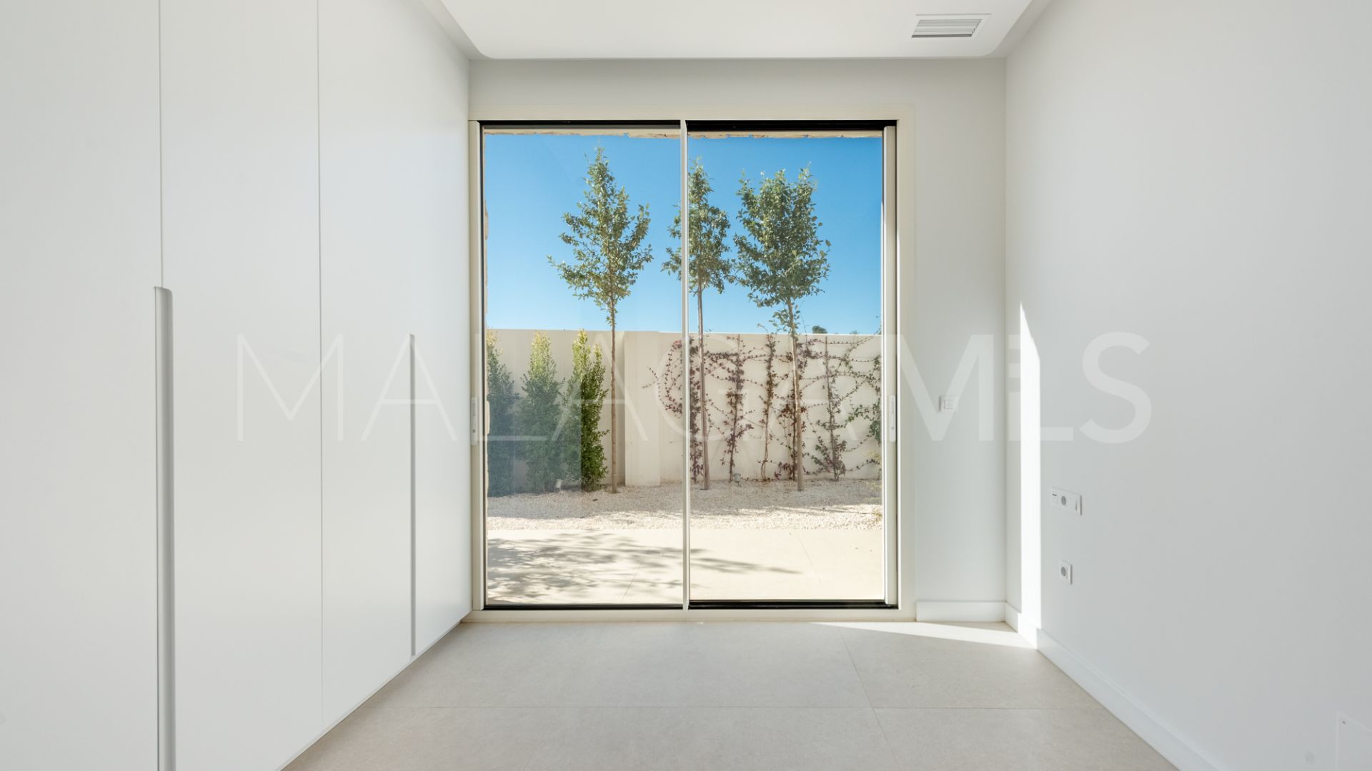 Villa for sale in El Higueron